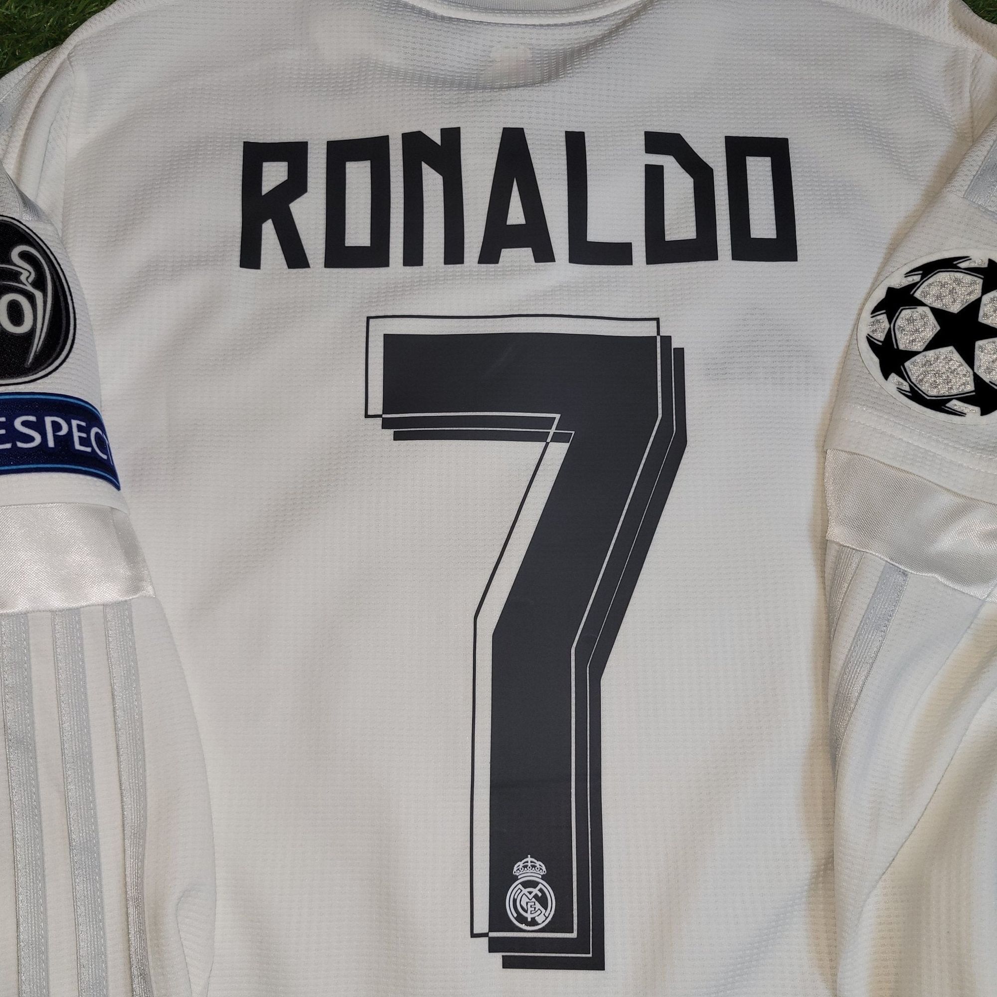 Adidas Ronaldo Real Madrid 2015 2016 FINAL Soccer Jersey M Size US M / EU 48-50 / 2 - 4 Thumbnail