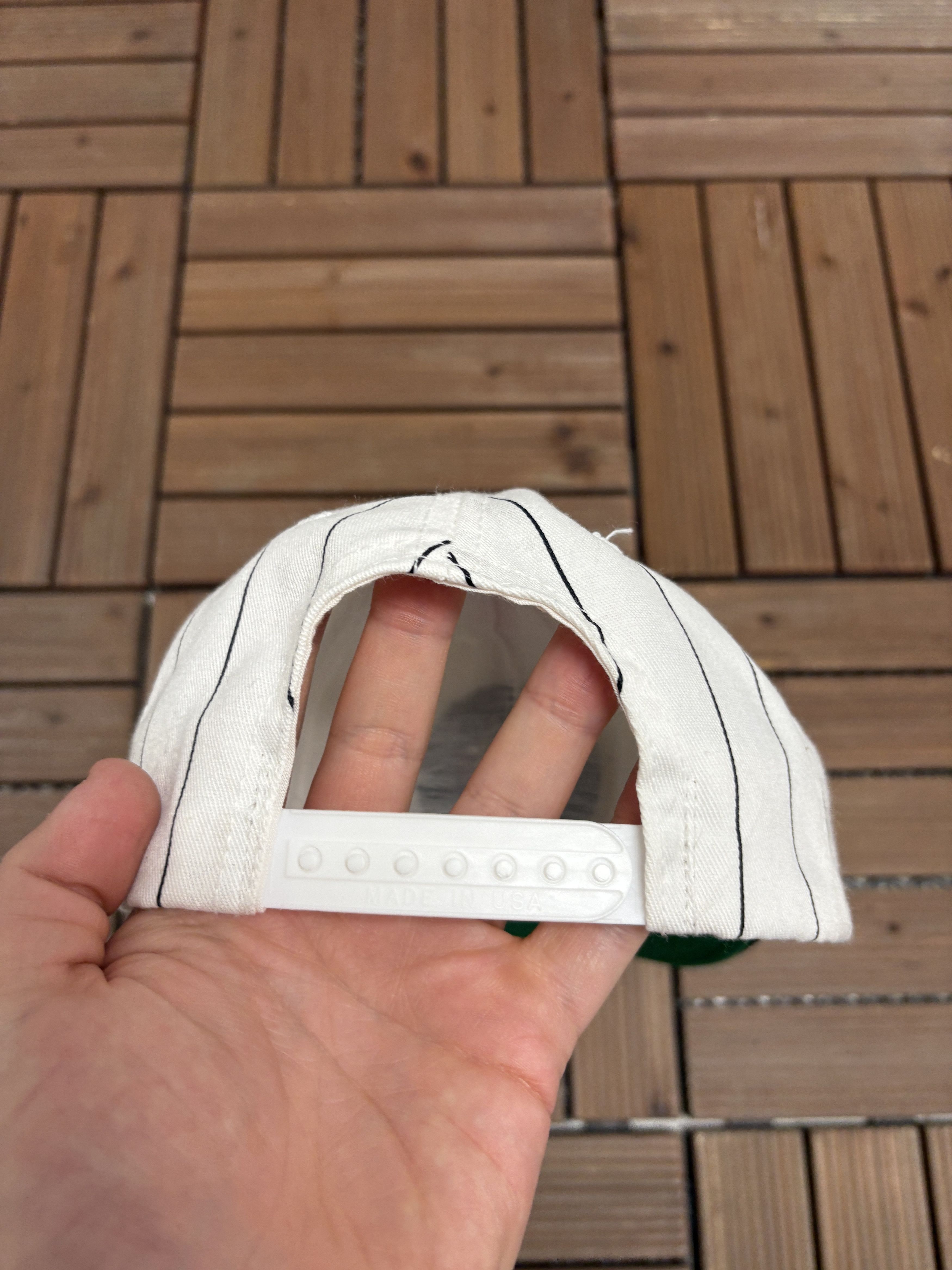 Vintage Taz Stitched Vintage Pinstripe White Snap Back Hat Cap Size ONE SIZE - 5 Thumbnail
