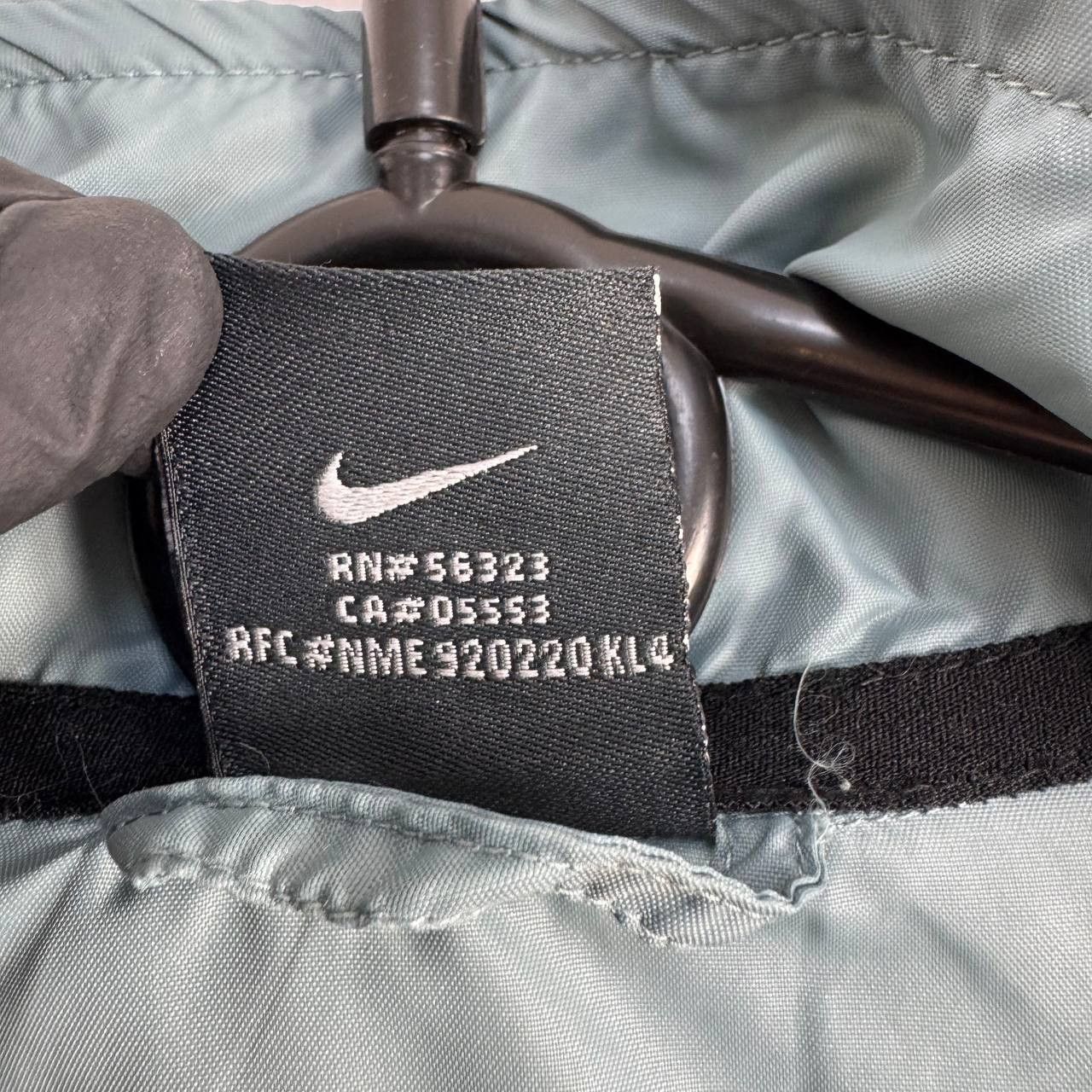 Nike Vintage Nike Mini Swoosh Windbreaker Jacket Light Size L Size US L / EU 52-54 / 3 - 4 Thumbnail