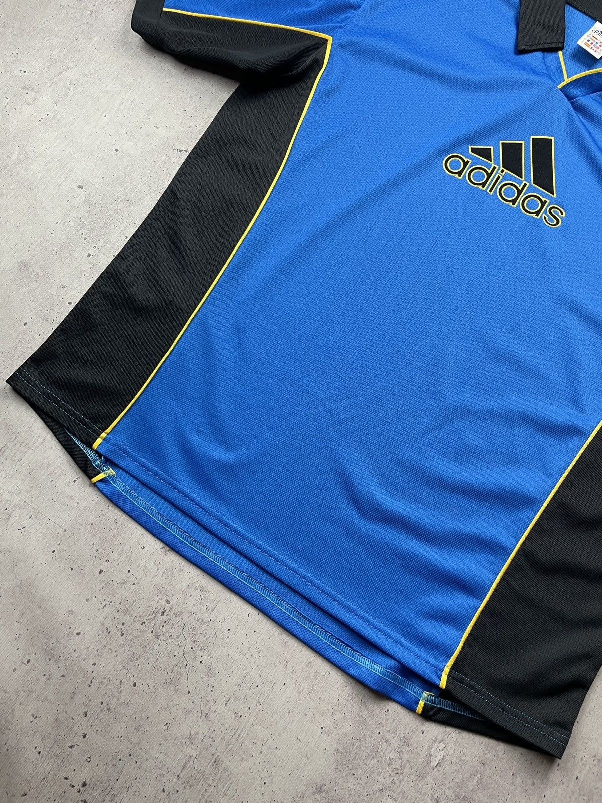Adidas × Vintage Vintage Y2k Adidas big logo Jersey T-shirt Size US XL / EU 56 / 4 - 3 Thumbnail