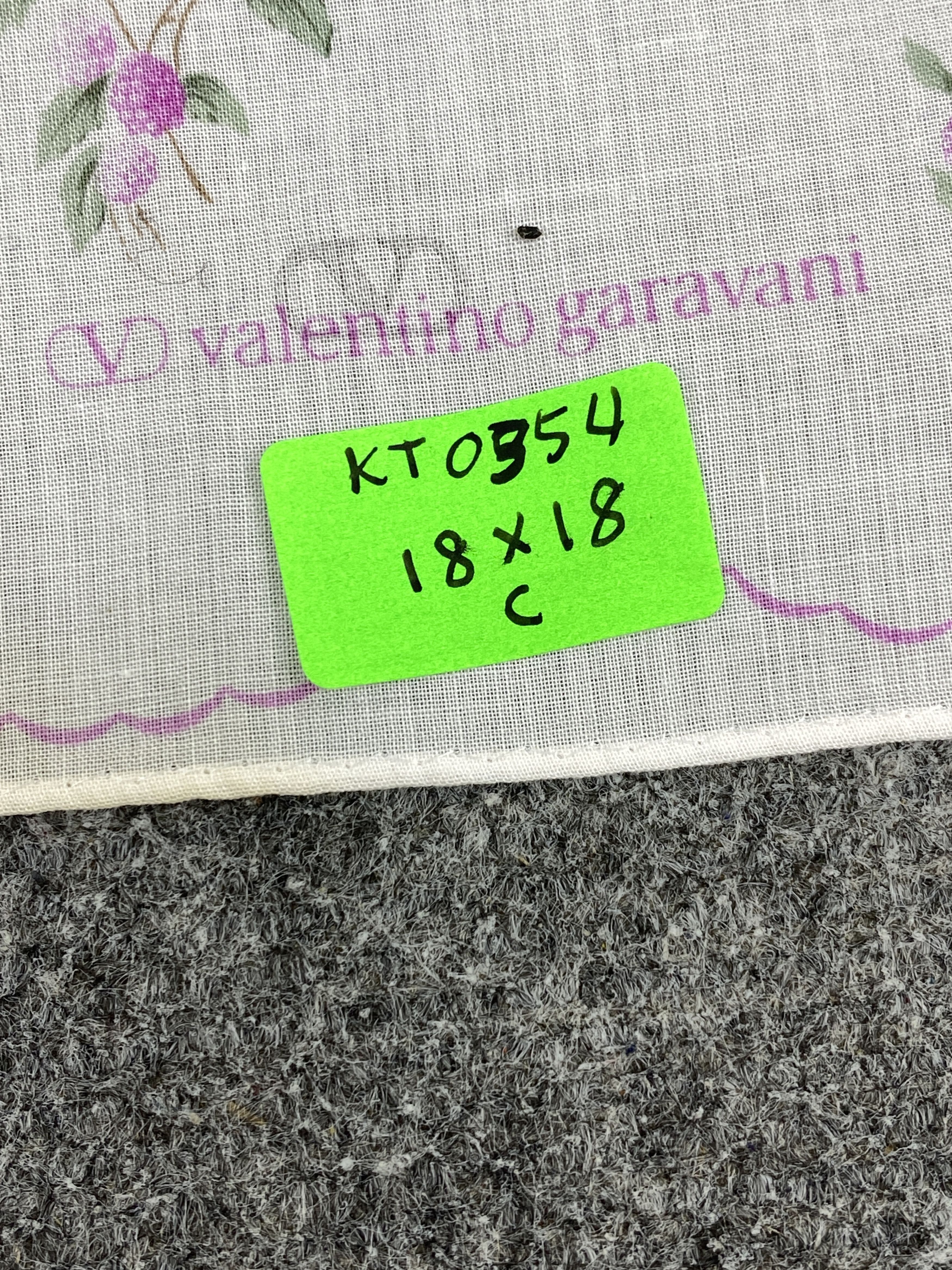 Valentino Valentino Garavani Handkerchief / Neckerchief KT0354 Size ONE SIZE - 8 Thumbnail