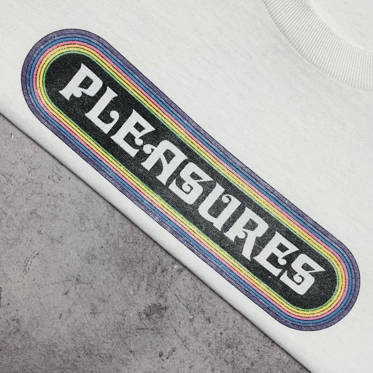 Pleasures Pleasures Mania Tee Size US L / EU 52-54 / 3 - 3 Thumbnail