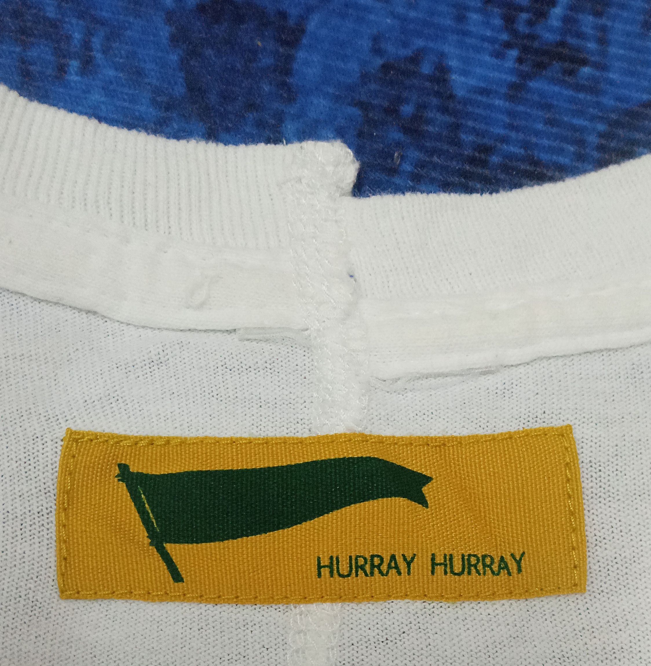 Other Hurray Hurray By Hitoshi Komura Remake Extremely Rare Tee Size US L / EU 52-54 / 3 - 3 Thumbnail