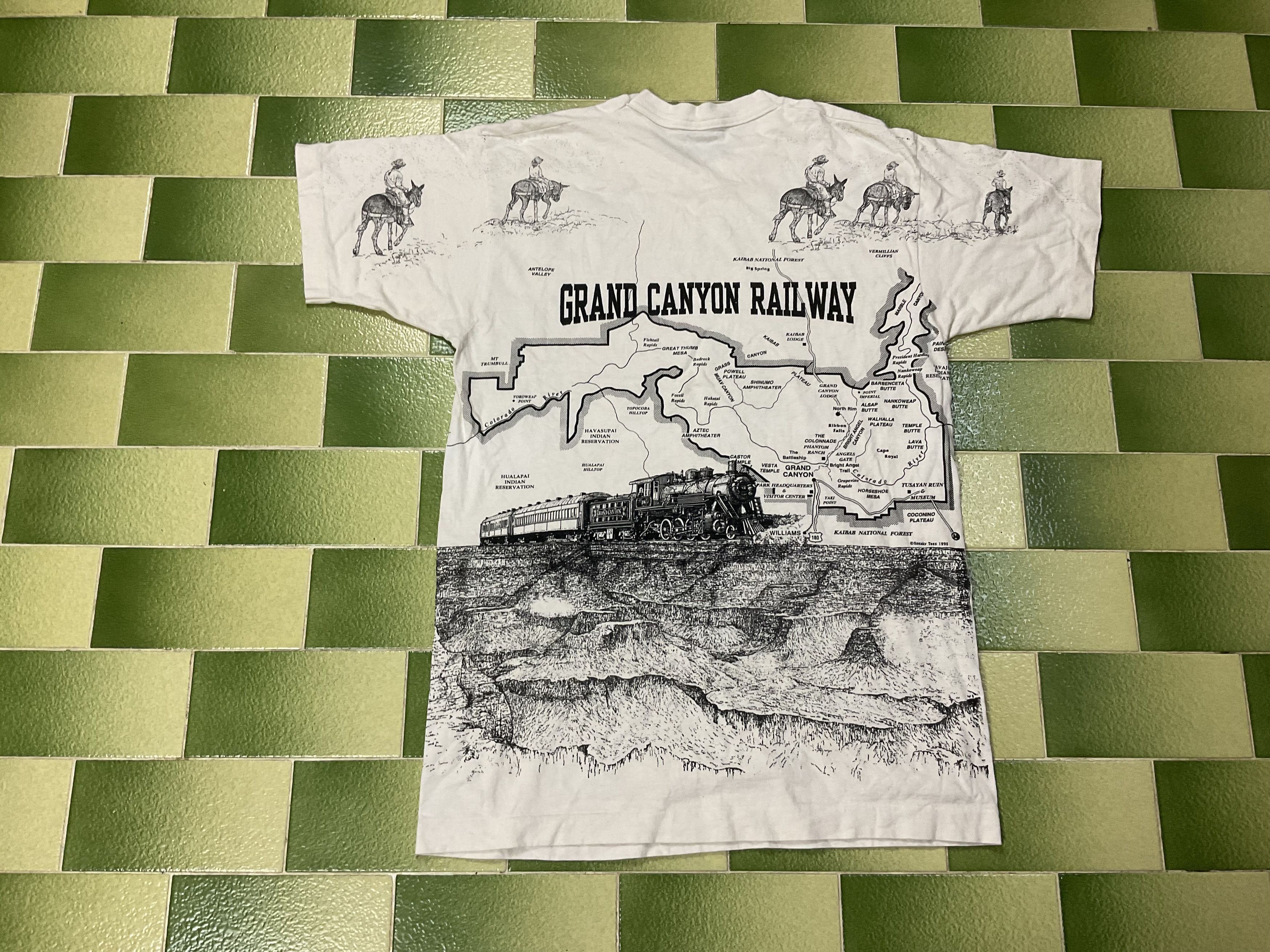Vintage Vintage 1995 Grand Canyon Railway All Over Print T-Shirt Size US L / EU 52-54 / 3 - 2 Thumbnail