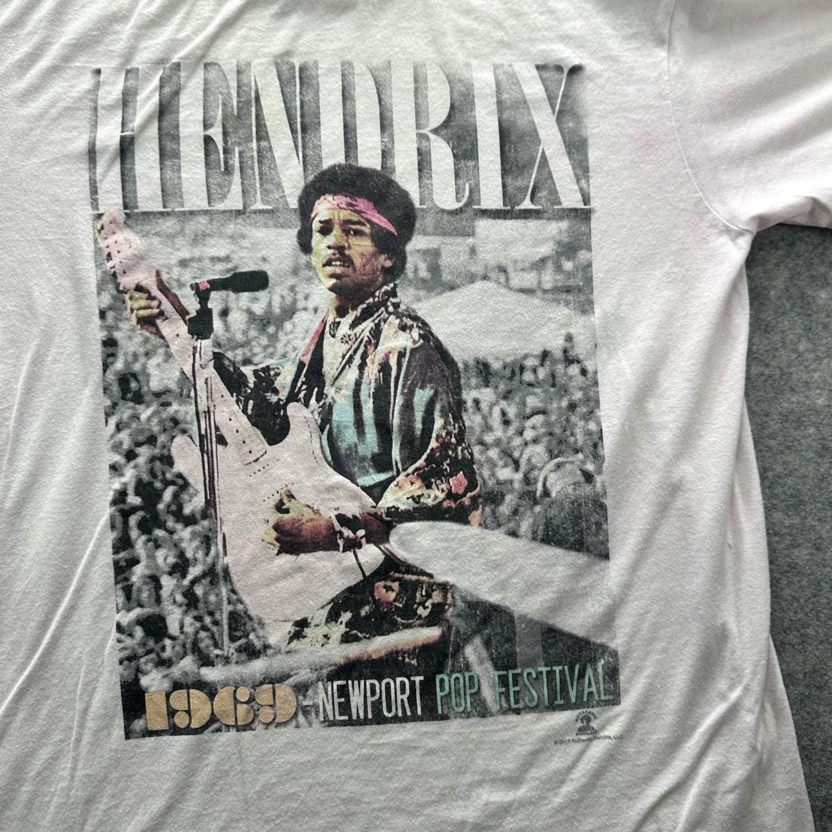 Old Navy Jimi Hendrix Shirt Mens Small White 1969 Newport Pop Festival Graphic Band Tee Size US S / EU 44-46 / 1 - 6 Thumbnail