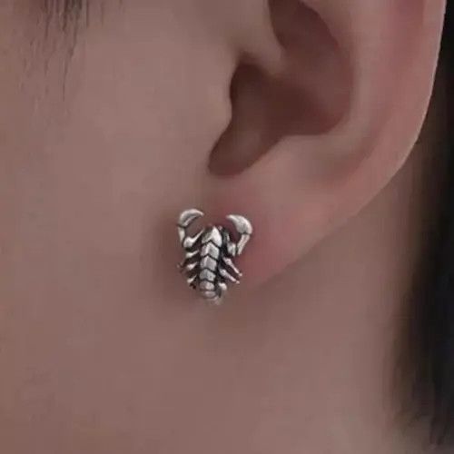 Vintage Scorpion Stud Earrings Size ONE SIZE - 2 Thumbnail