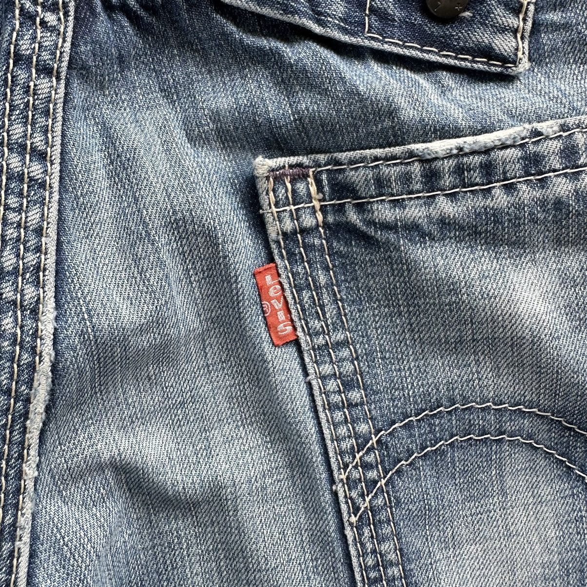 Levi's Vintage Levis Buckle Distressed Faded Denim Jean Pant W32 Size US 32 / EU 48 - 15 Thumbnail