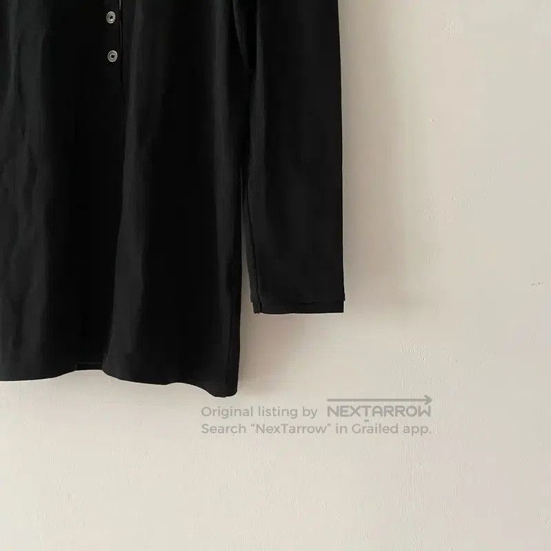 Burberry Burberry Black Cotton Long Sleeve T-Shirt. Size S / US 4 / IT 40 - 2 Thumbnail