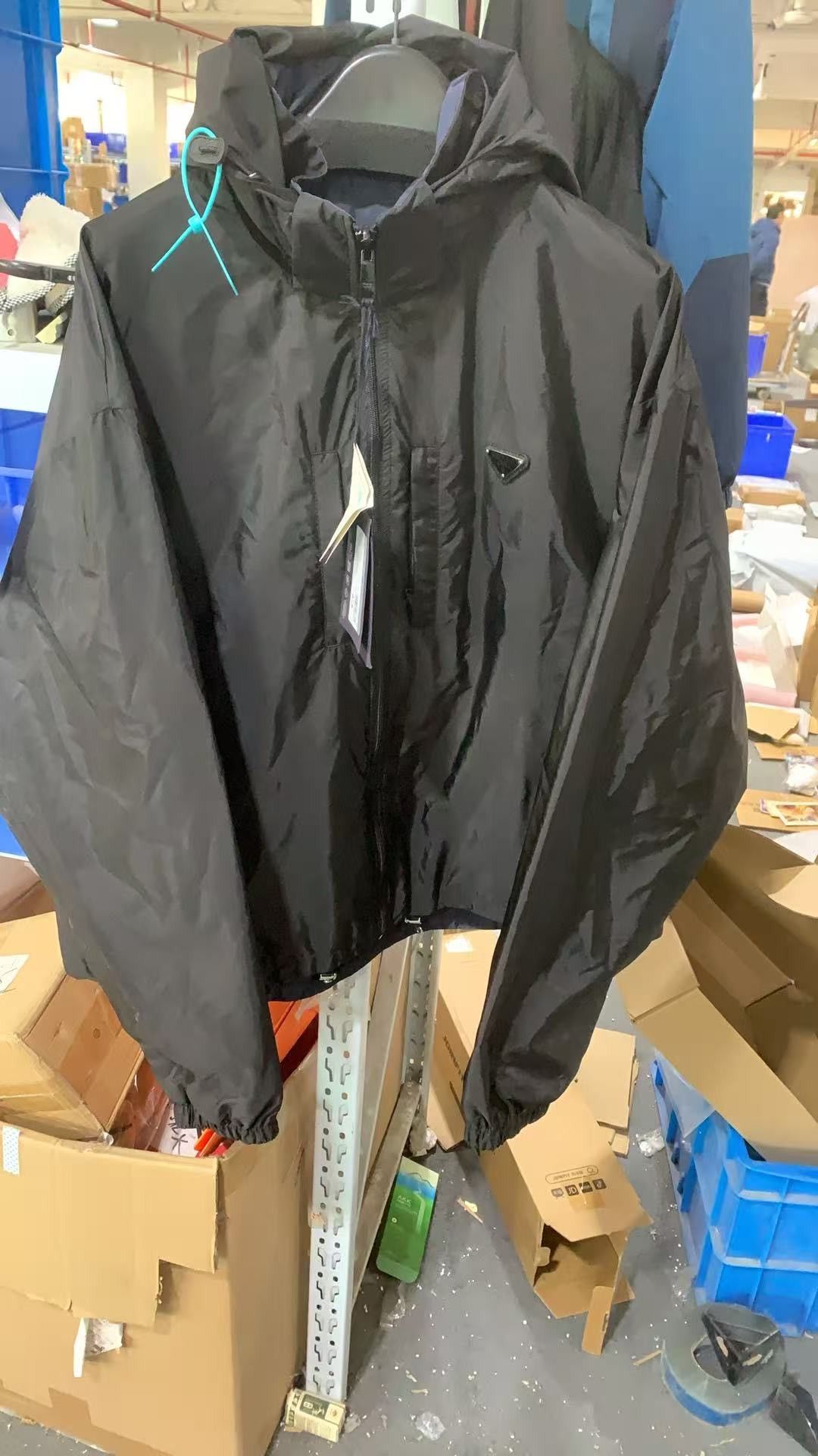 Prada Prada SS24 Black Logo Hoodie Jacket Size US L / EU 52-54 / 3 - 7 Thumbnail