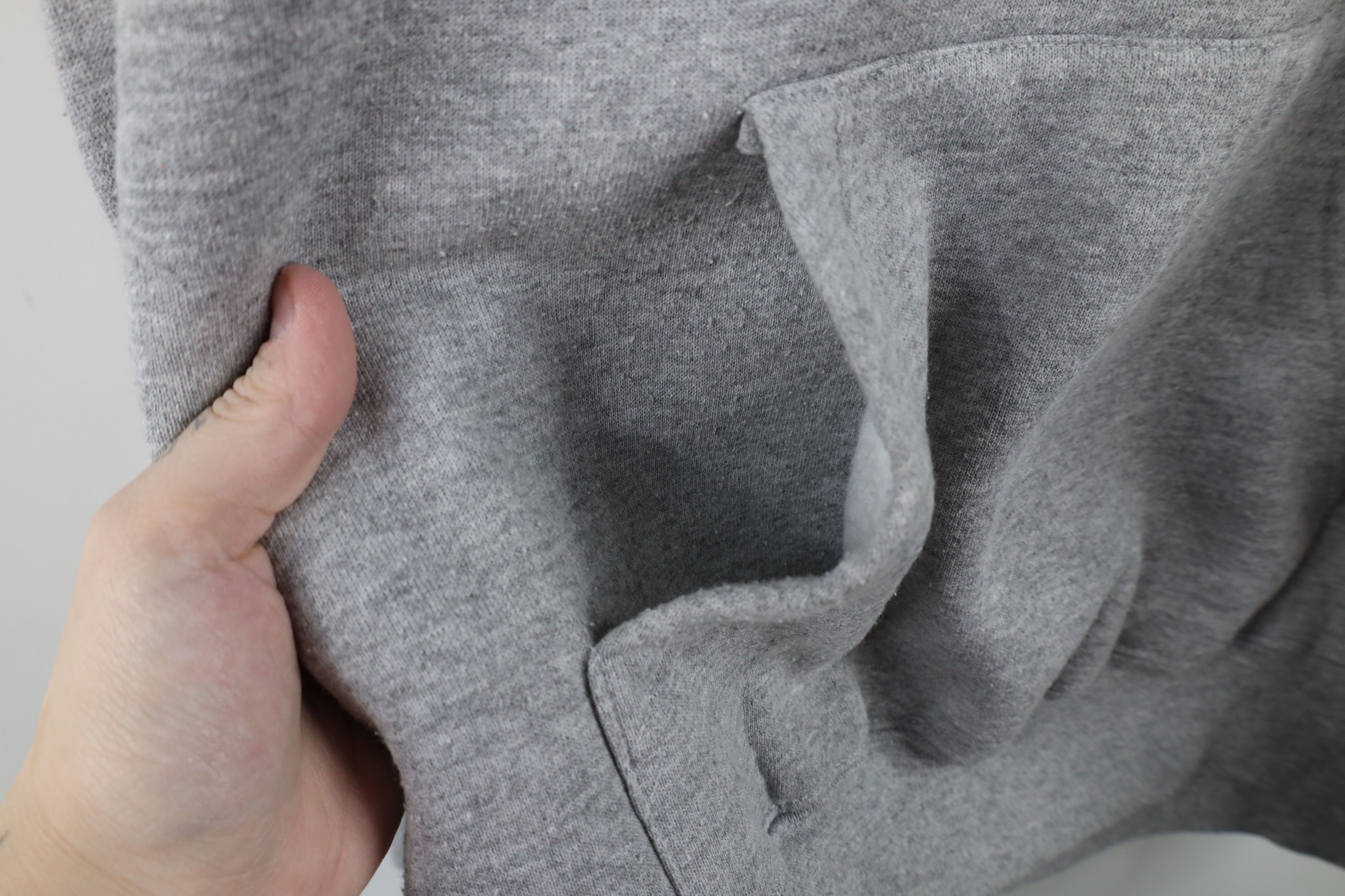 Vintage Vintage Y2K 2006 University of Michigan Football Hoodie Gray Size US XL / EU 56 / 4 - 8 Thumbnail