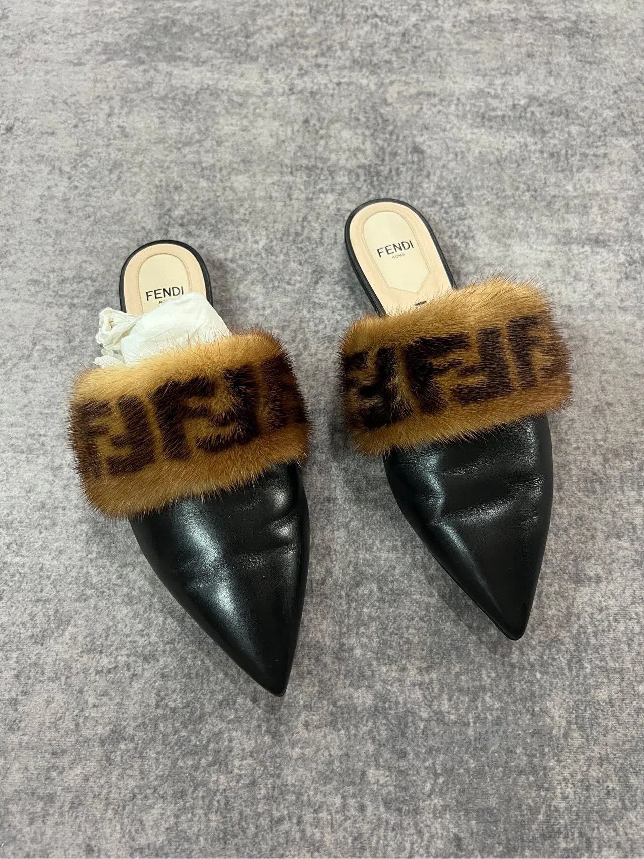 Fendi FENDI Fur Slippers| Size US 6 / IT 36 - 1 Thumbnail