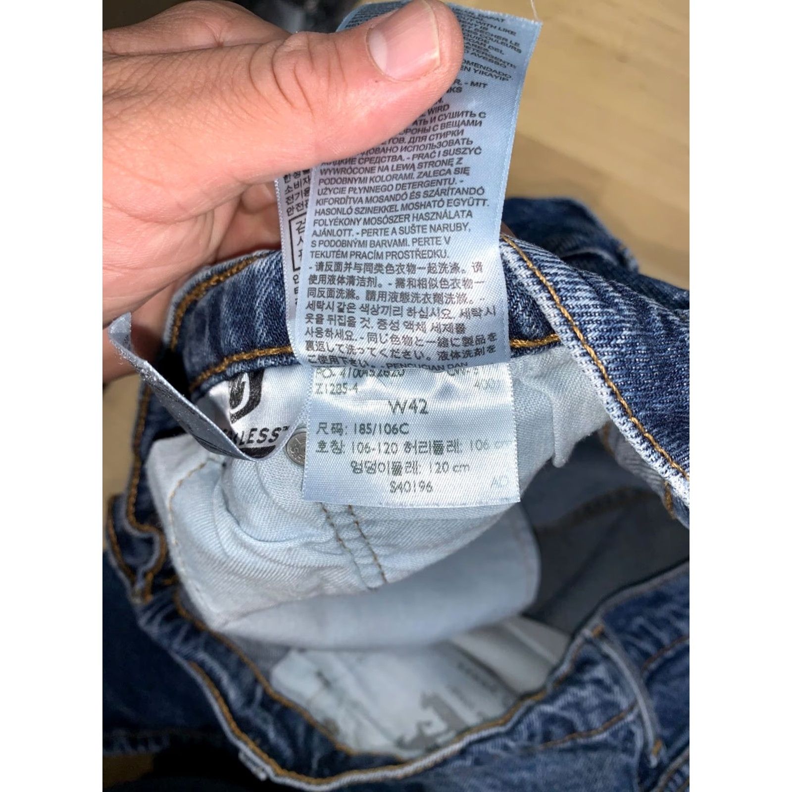 Levi's Levis 569 Jean Shorts Men 42 Blue Loose Skater Y2K 13099 Denim 5-Pocket Jorts Size US 42 / EU 58 - 4 Thumbnail