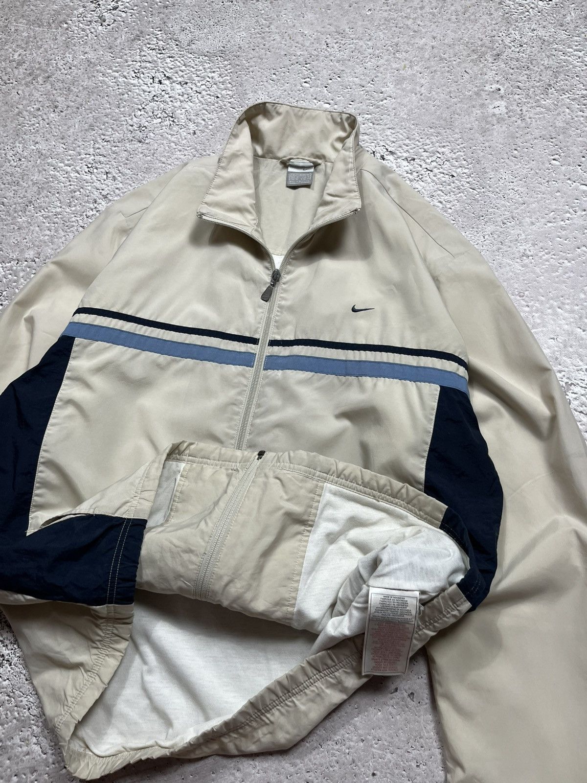 Nike × Vintage Vintage Nike Track Jacket Y2K Beige Navy Zip Up Size L Drill Size US L / EU 52-54 / 3 - 10 Thumbnail
