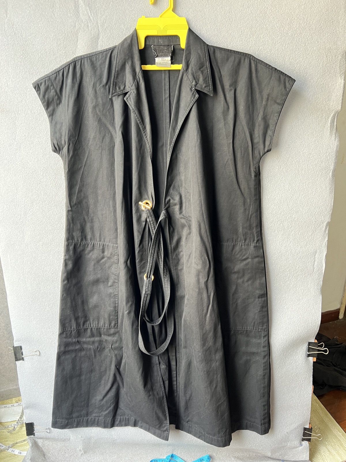 Hermes 539. Hermès Black Wrap Midi Dress with Gold Ring Belt Size 42S - 1 Thumbnail