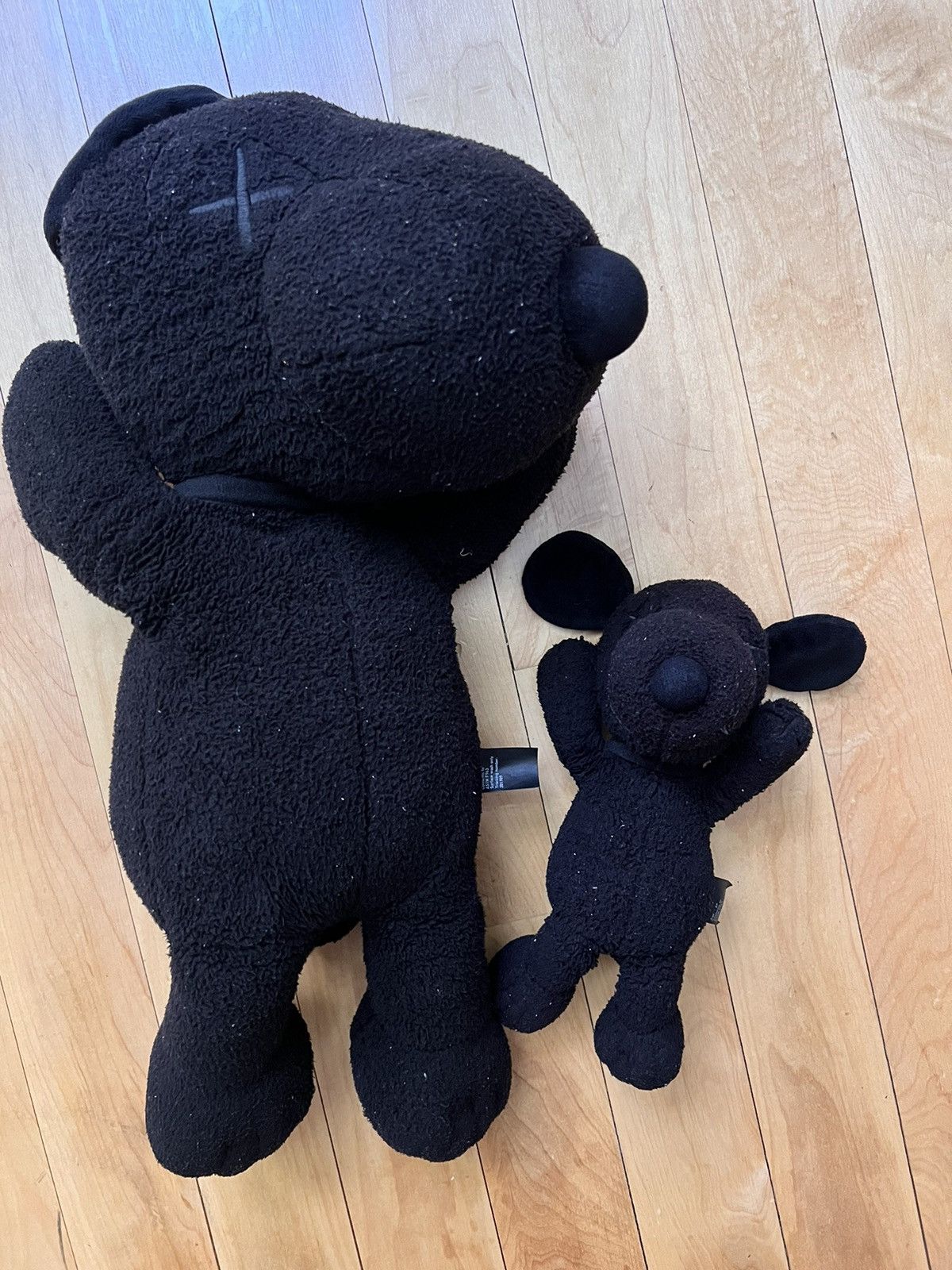 image of Kaws Peanuts Snoopy Uniqlo in Black, Men's