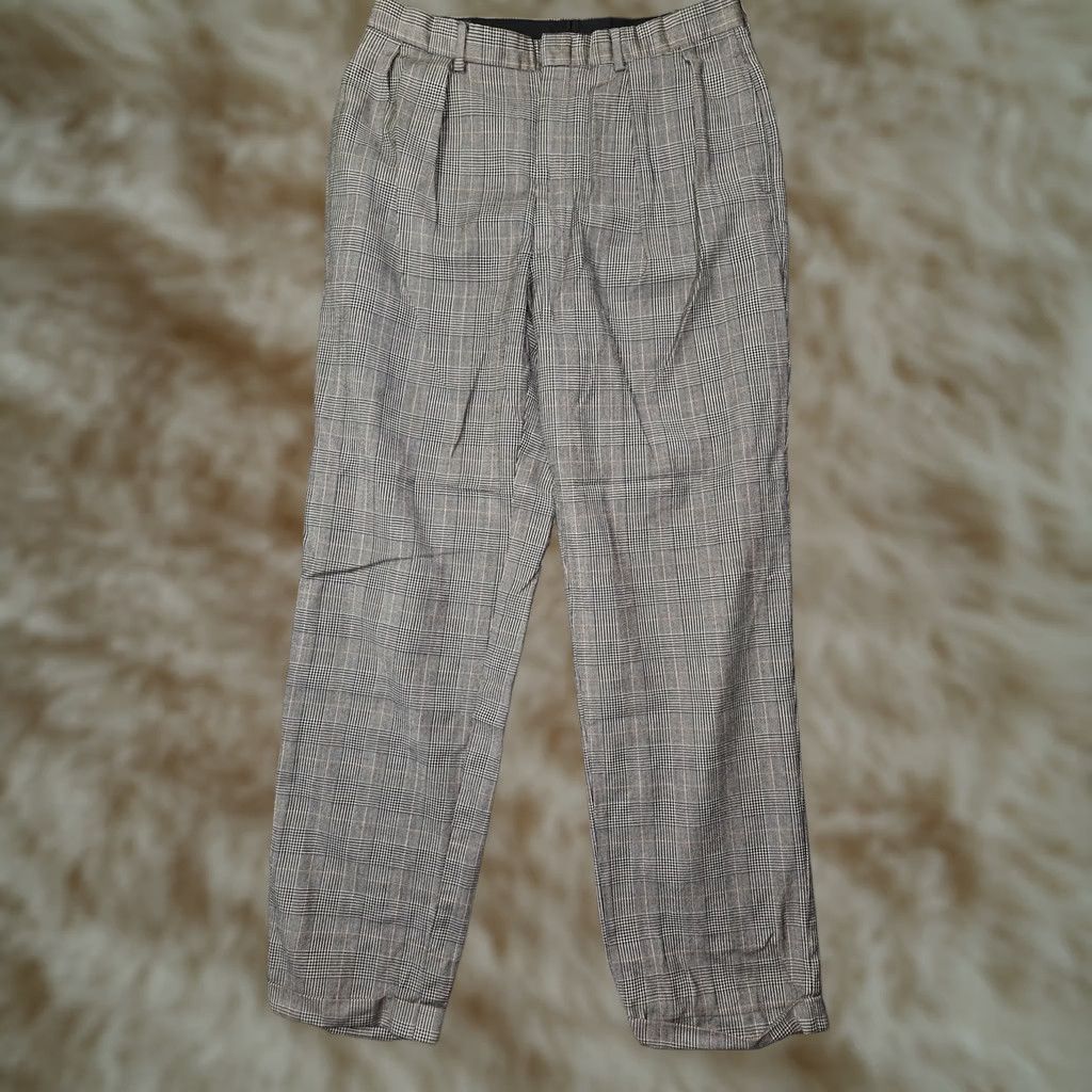Polo Ralph Lauren VINTAGE Polo Ralph Lauren Dress Pants Mens 34x33 Plaid Pleated Cuffed USA Grey Plaid 90s Mens Size US S / EU 44-46 / 1 - 1 Thumbnail
