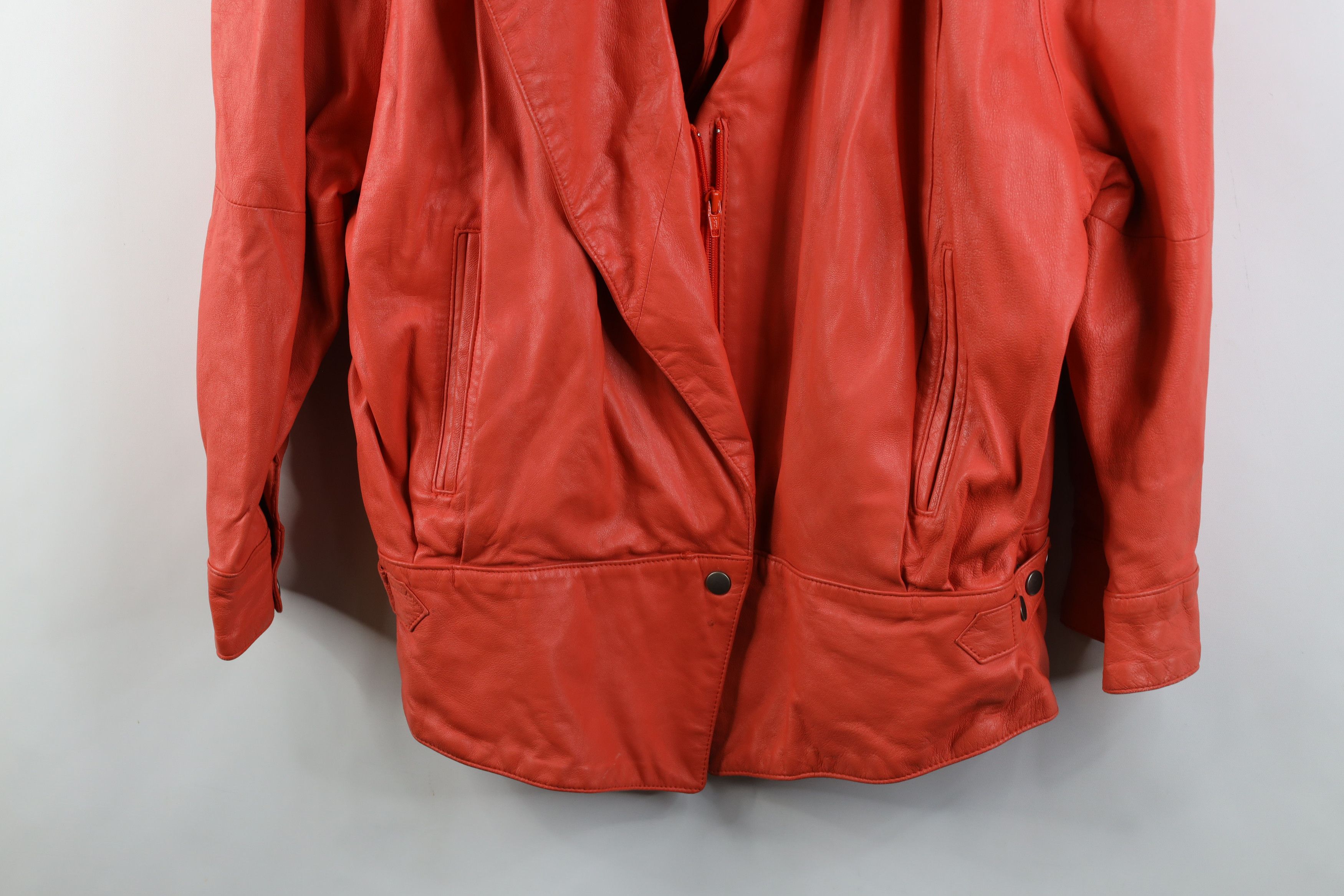 Vintage Vintage 80s Mid Mod Soft Leather Button Back Jacket Coral Size L / US 10 / IT 46 - 3 Thumbnail