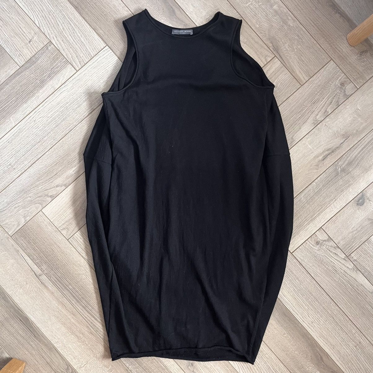 Alexander McQueen Alexander McQueen Mainline Vintage Archive Wool Bubble Dress Size M / US 6-8 / IT 42-44 - 1 Thumbnail