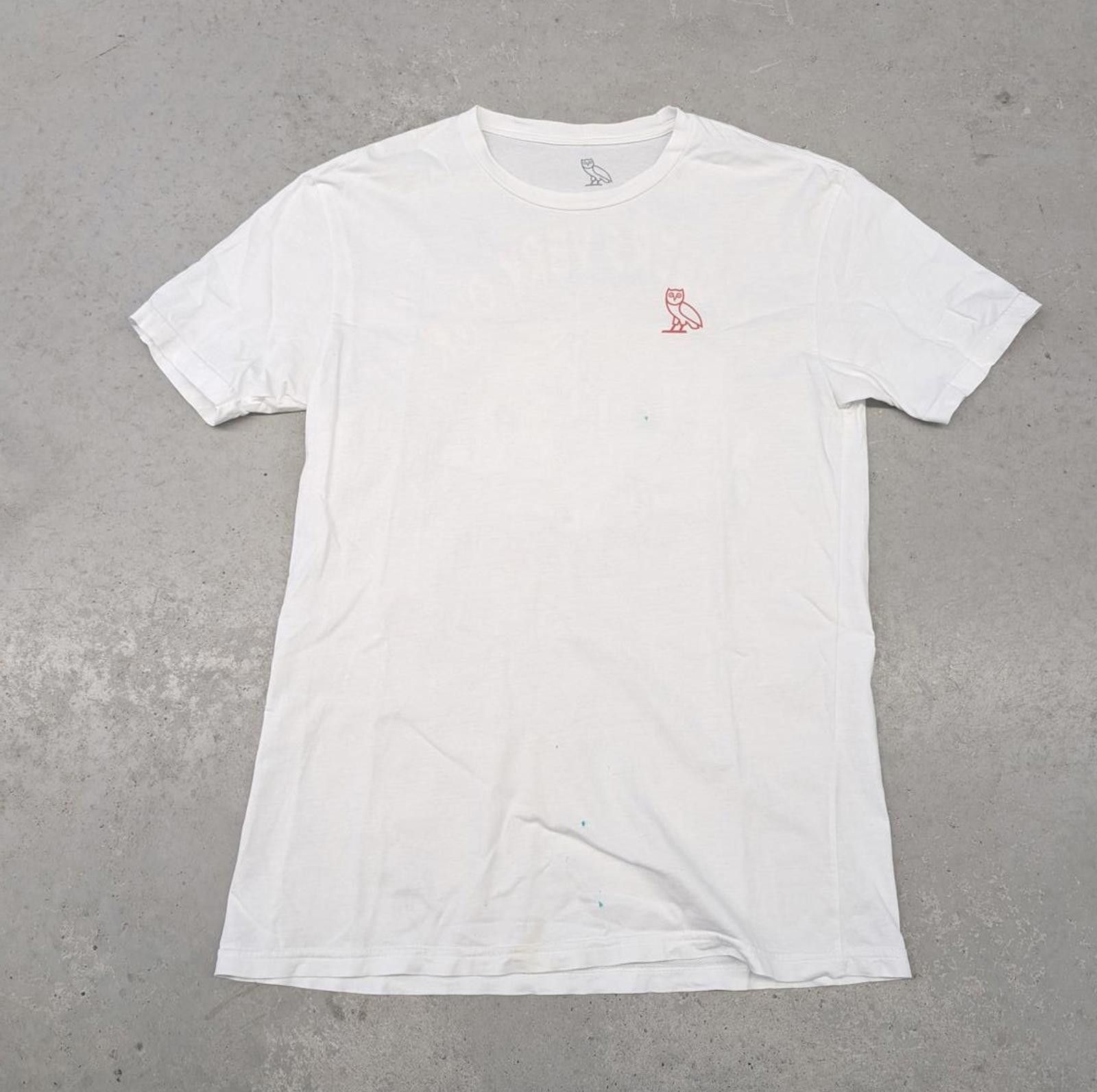 October's Very Own October's Very Own OvO Drake Summer 22 Toronto T-shirt Size US M / EU 48-50 / 2 - 2 Thumbnail