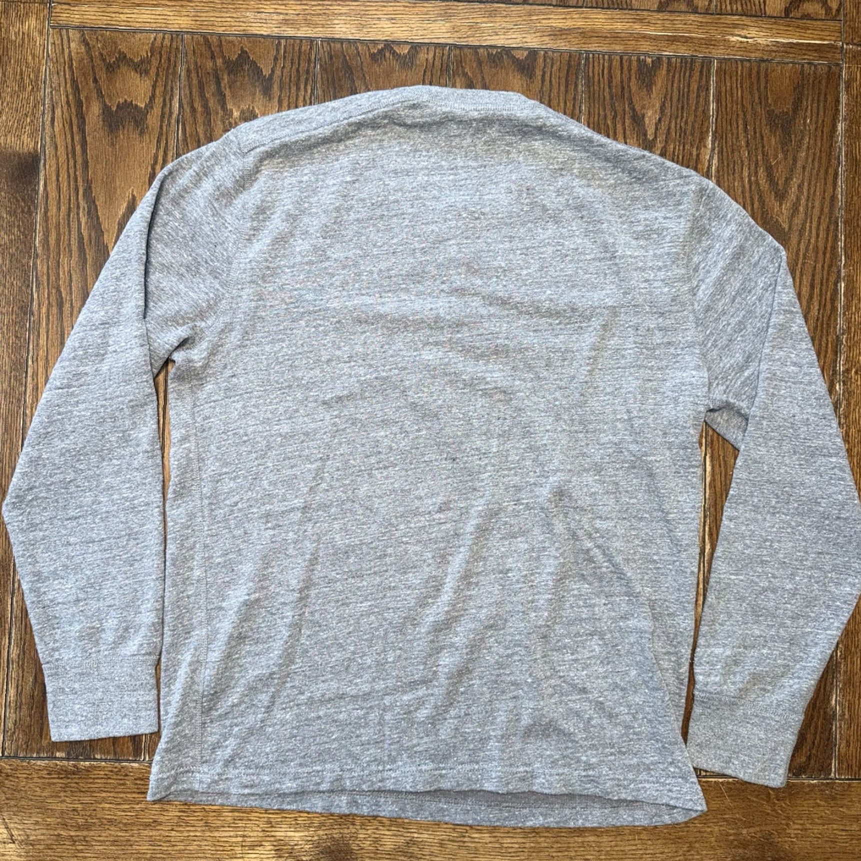 J.Crew J.CREW Knit Goods Shirt Mens Large Marled Gray Henley Long Sleeve Casual B7310 Size US L / EU 52-54 / 3 - 3 Thumbnail