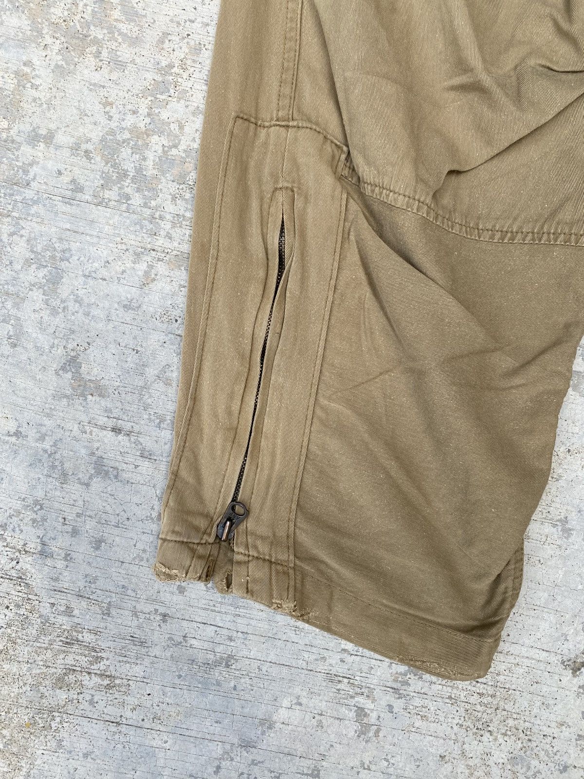 Abercrombie & Fitch Distressed Abercrombie baggy M65 cargo pants Size US 34 / EU 50 - 9 Thumbnail