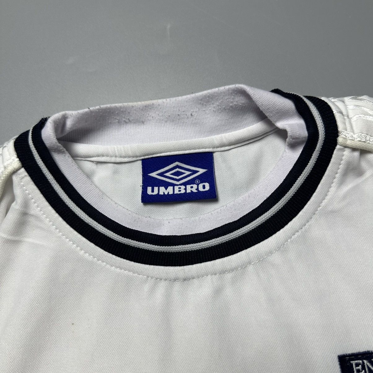 Umbro ENGLAND UMBRO 2000 EURO FOOTBALL HOME JERSEY #7 BECKHAM Size US XL / EU 56 / 4 - 5 Thumbnail