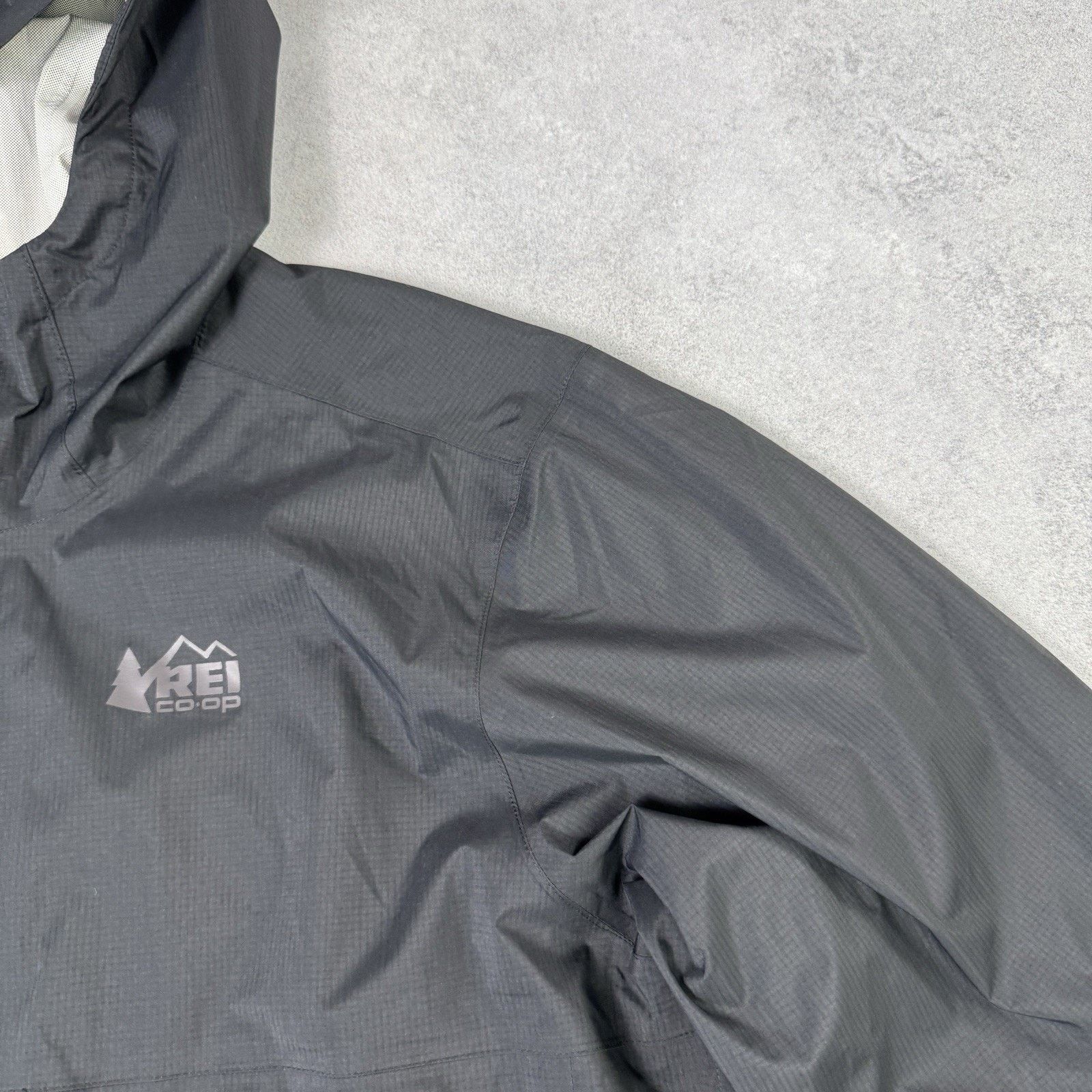 Vintage Rei Coop Men Jacket Hydrowall 2.5L Black Size L Men Size US L / EU 52-54 / 3 - 5 Thumbnail