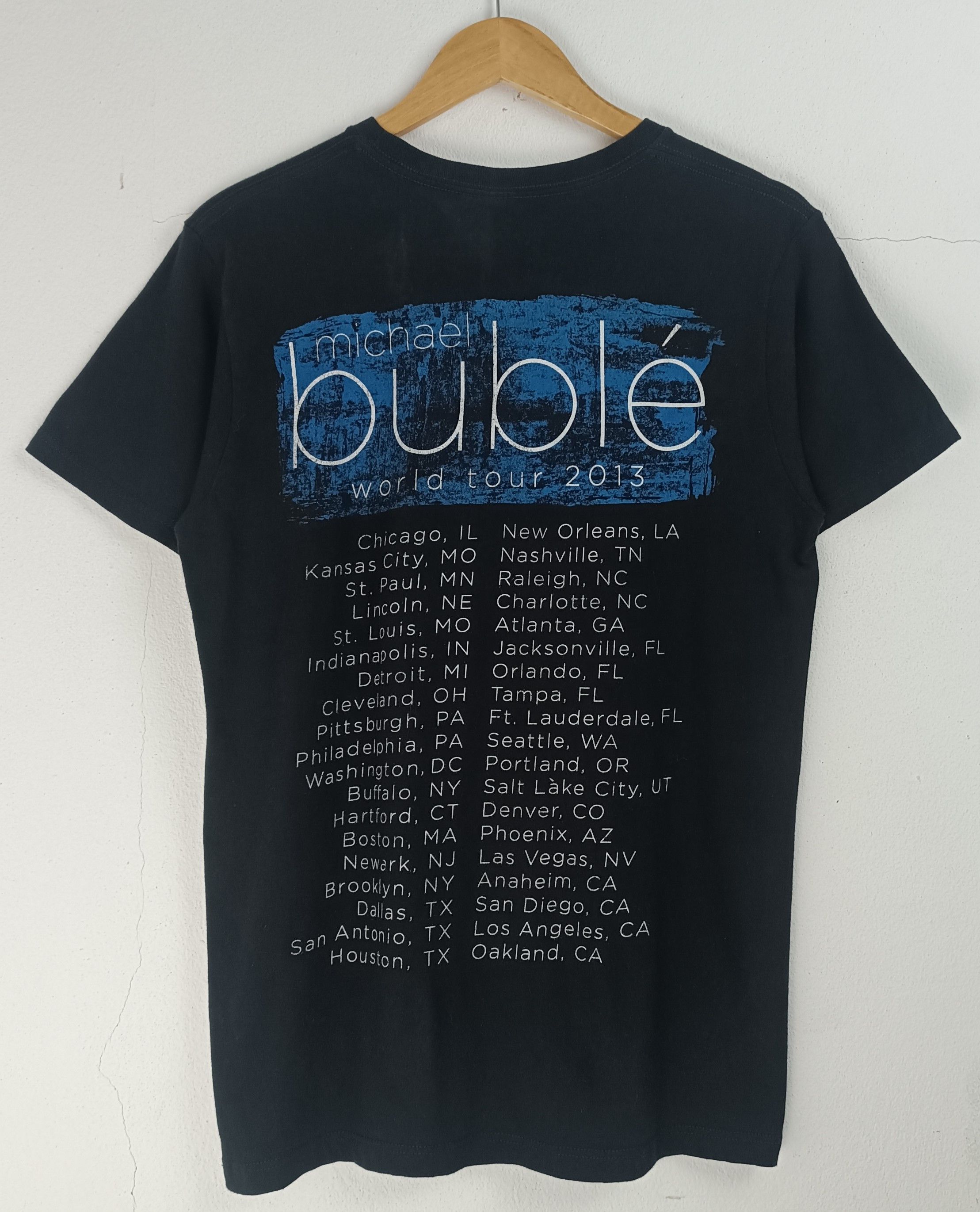 Vintage VINTAGE 2013 MICHAEL BUBLE WORLD TOUR TWAIN SINATRA ELVIS Size US M / EU 48-50 / 2 - 4 Thumbnail
