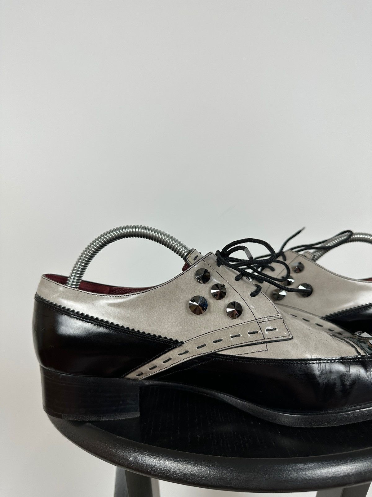 Prada Prada Studded Rhinestone Two-Tone Oxford Dress Leather Shoes Size US 8 / EU 41 - 15 Thumbnail