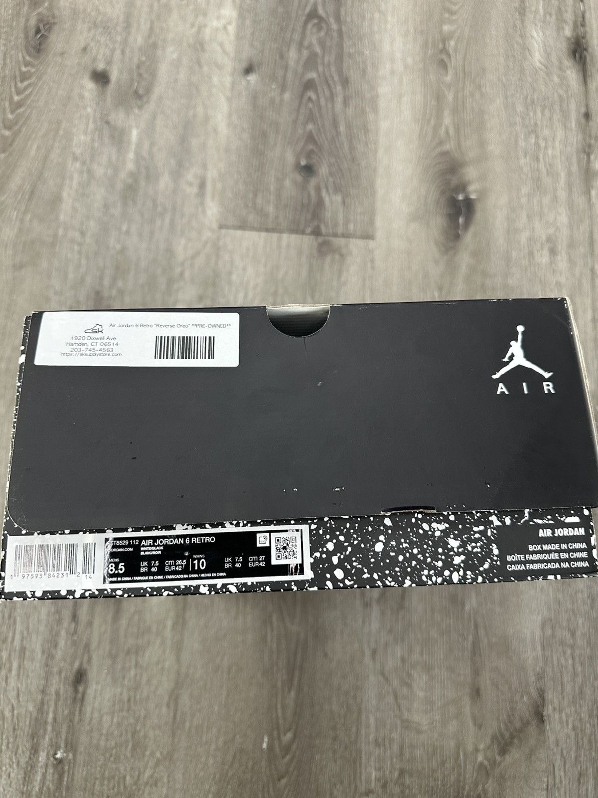 Jordan Brand Air Jordan 6 Retro “Reverse Oreo” **PRE-OWNED** Size US 8.5 / EU 41-42 - 8 Thumbnail