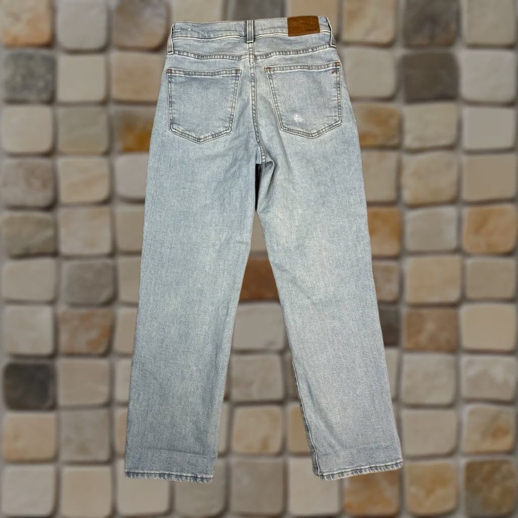 Madewell Madewell Jeans Womens 26 Blue Distressed Logo 26x26 Straight Vintage Regular 5-Pocket Denim Cotton Spandex Blue Jeans Womens Size 26" / US 2 / IT 38 - 1 Thumbnail