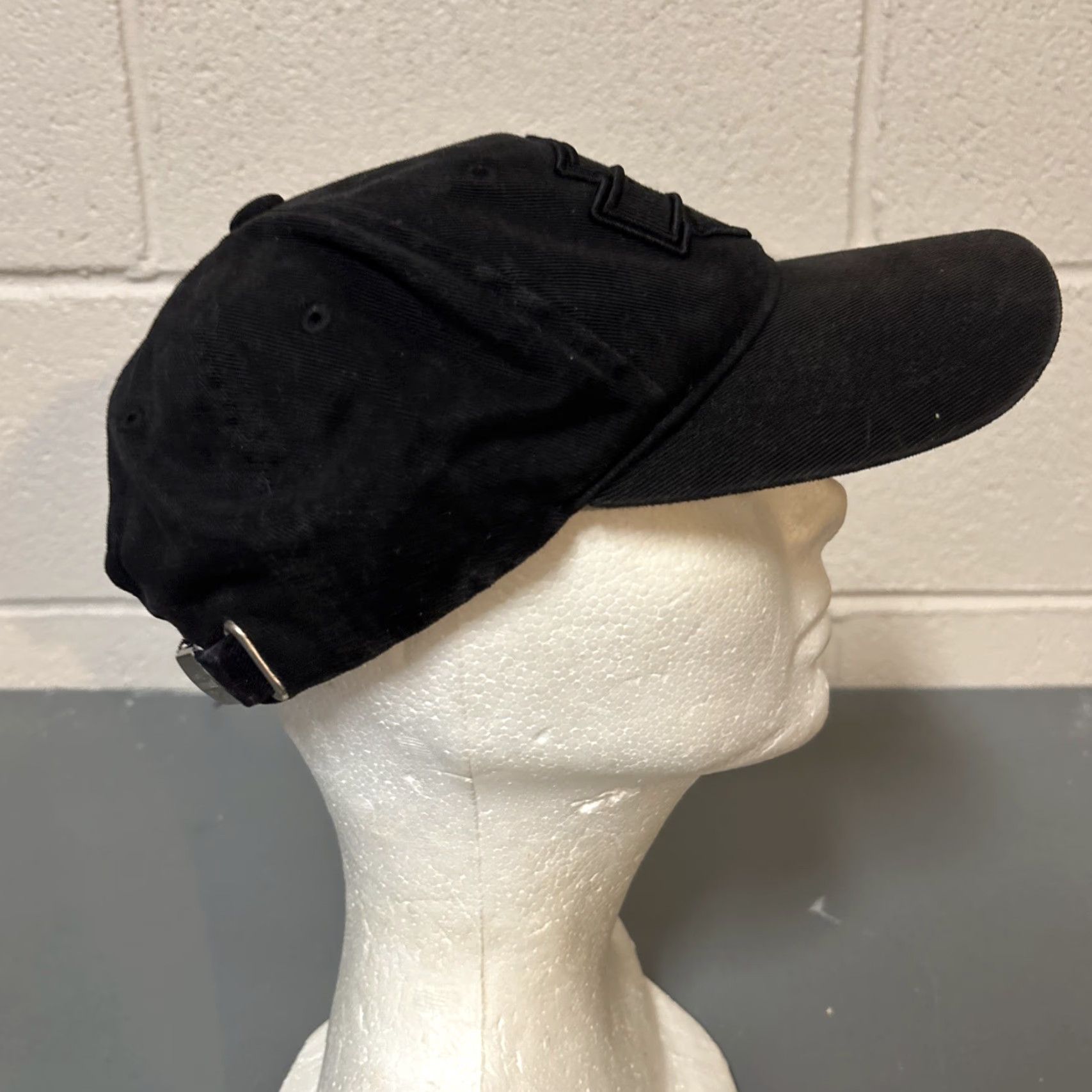 Harley Davidson VINTAGE Harley-Davidson Hat Mens OS Y2K Black On Black Adjustable Strap Buckle Size ONE SIZE - 4 Thumbnail