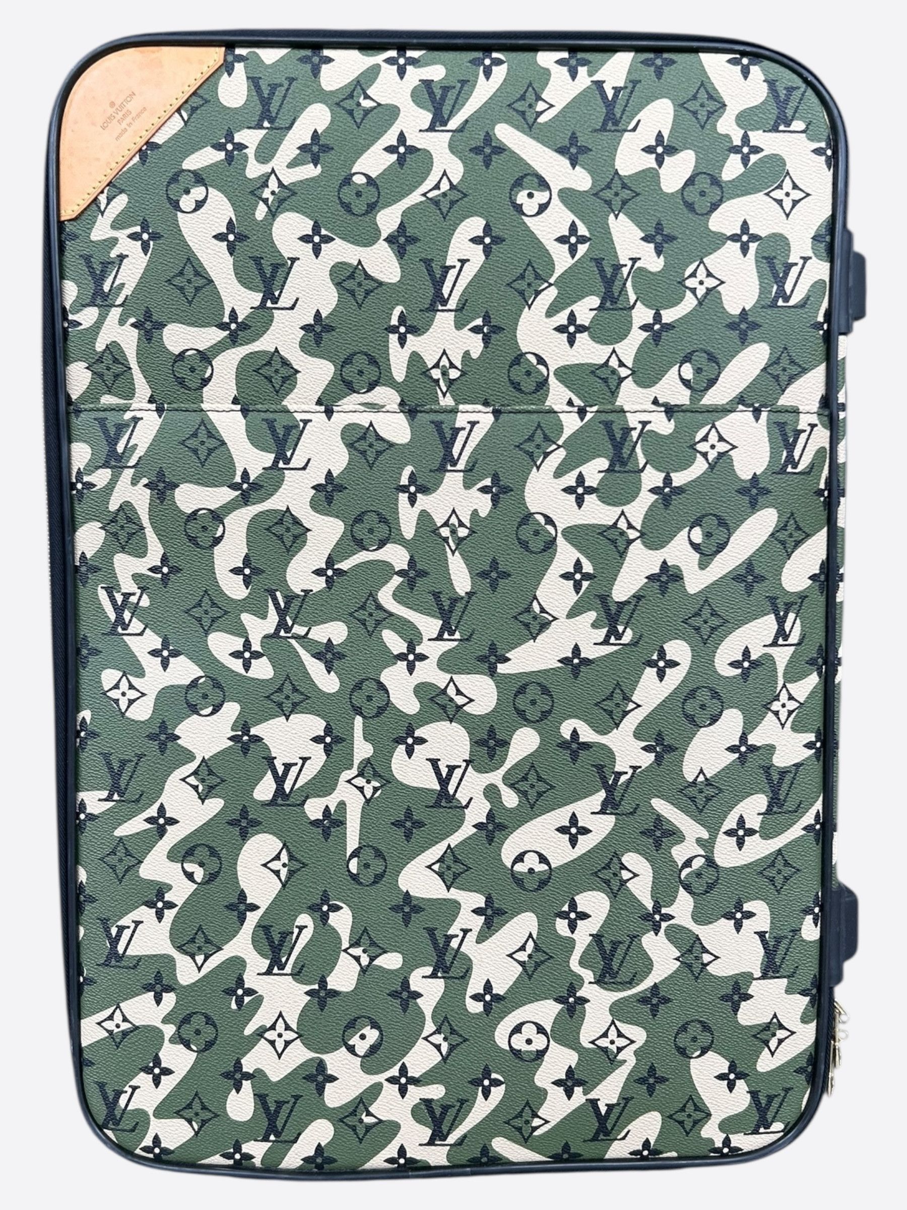 Louis Vuitton Louis Vuitton Takashi Murakami Camouflage Monogram Pegase 60 Size ONE SIZE - 1 Thumbnail