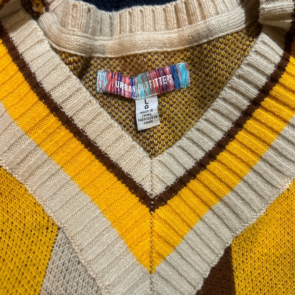 Urban Outfitters Urban Outfitters Sweater Vest Size US L / EU 52-54 / 3 - 3 Thumbnail