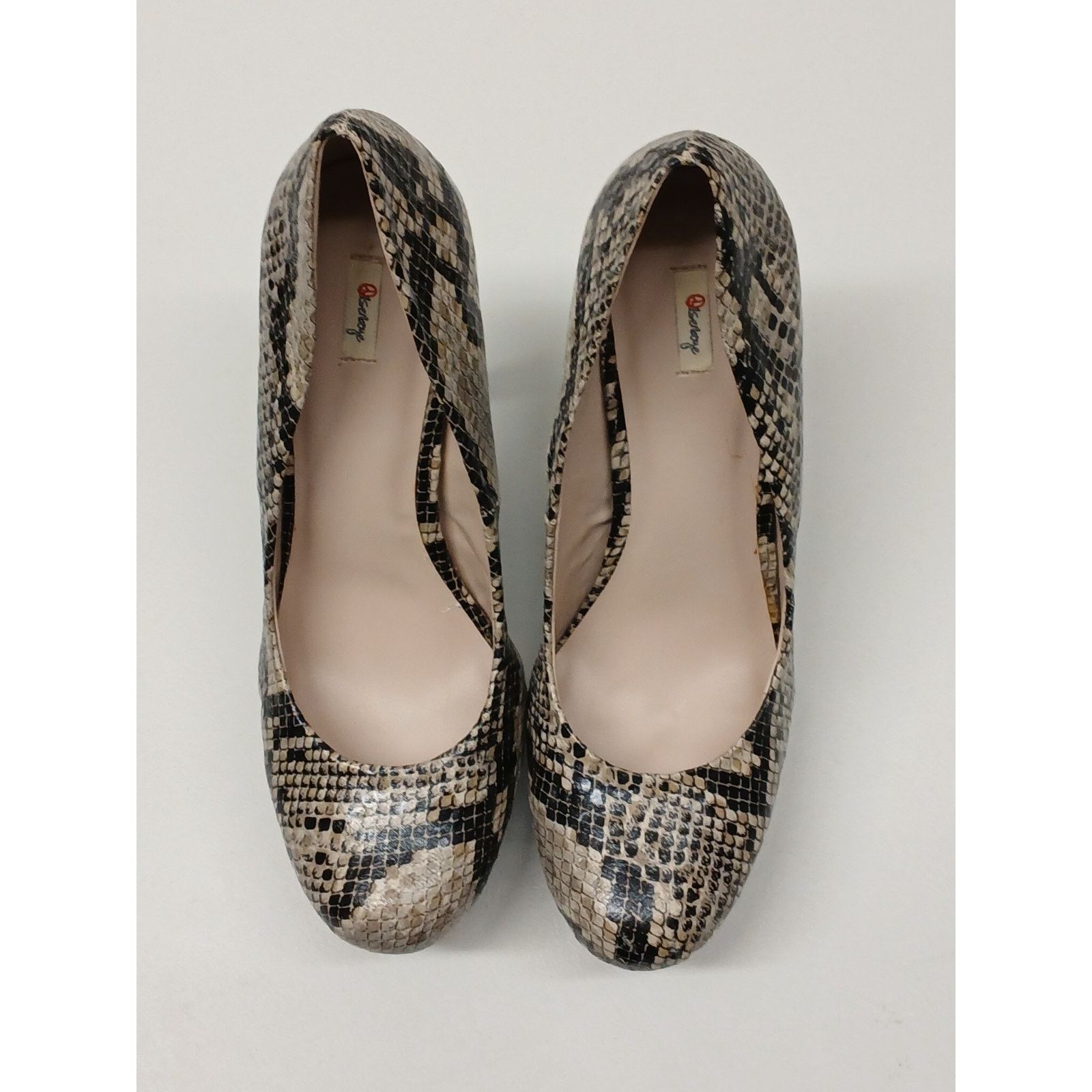 Other Olsenboye (10M) Snake Skin Close Toe Pumps Stiletto Heels Size US 10 / IT 40 - 9 Thumbnail
