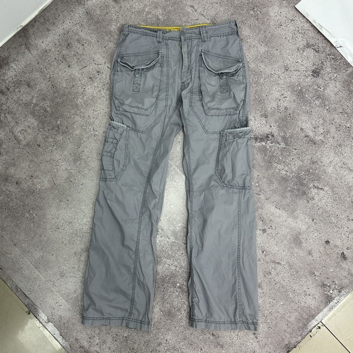 Pepe Jeans Vintage 00s Pepe Jeans multi pocket cargo jeans y2k hype og Size US 31 - 1 Thumbnail