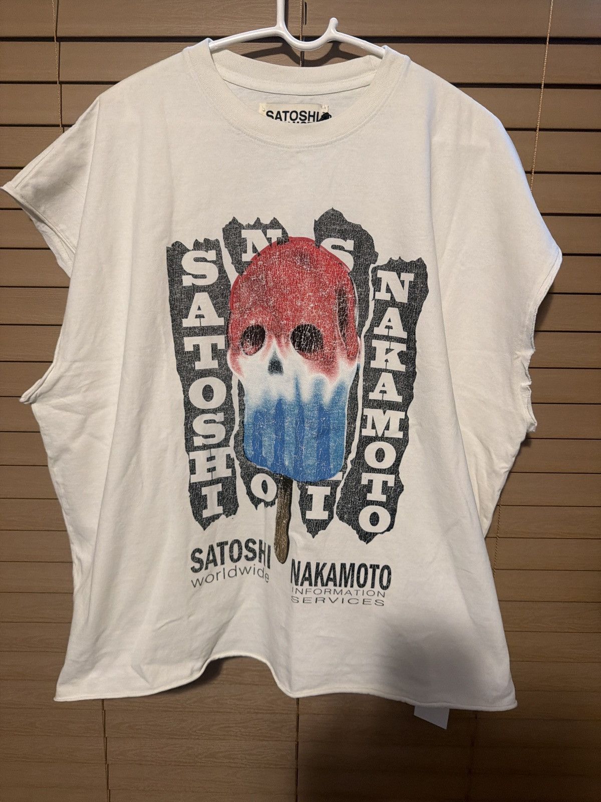 Satoshi Nakamoto Satoshi Nakamoto “Information Services” XXL Size US XXL / EU 58 / 5 - 1 Thumbnail