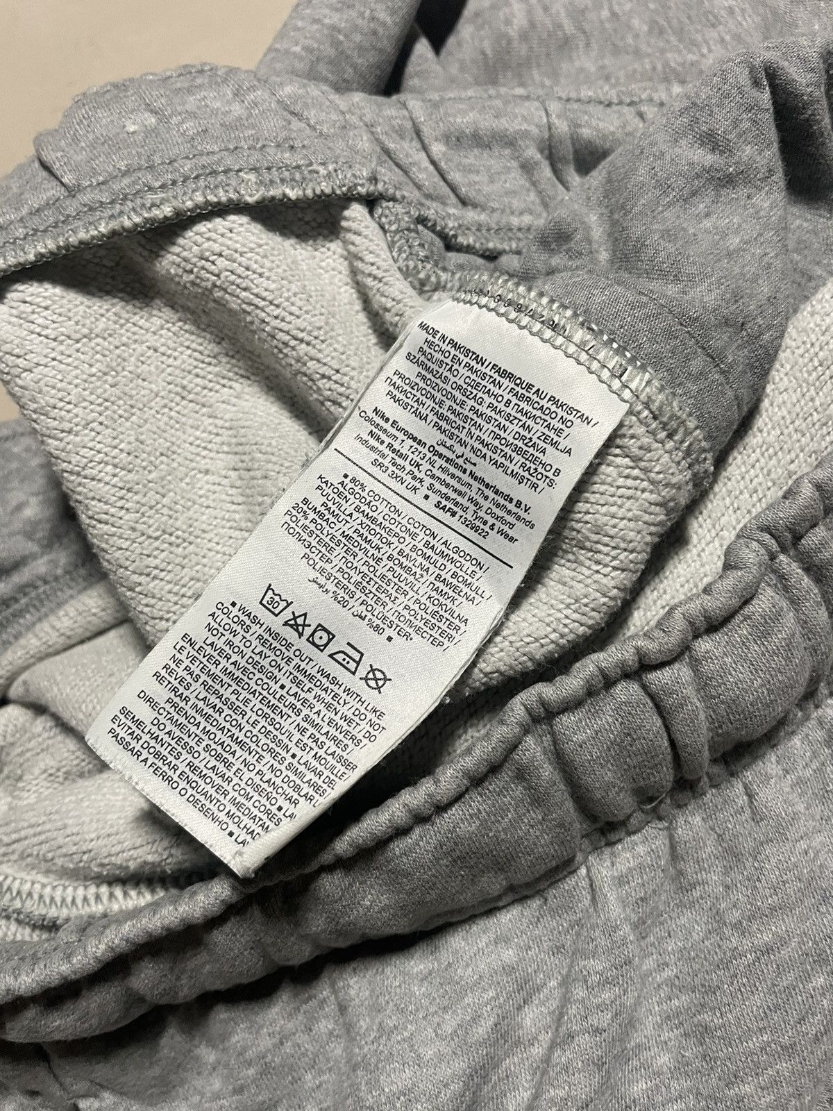 Nike Y2K baggy Nike sweatpants Size US 34 / EU 50 - 6 Thumbnail