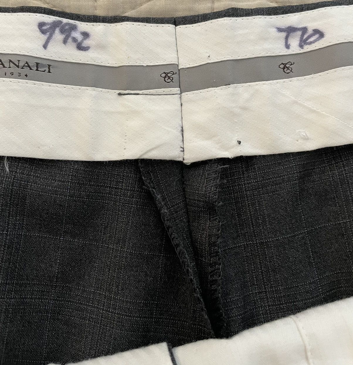 Canali Subtle Check Wool Suit Size 42L - 15 Thumbnail