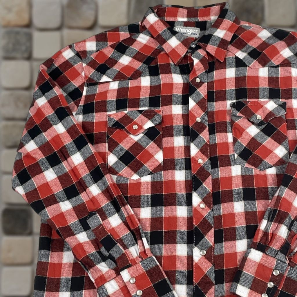 Wrangler VINTAGE Wrangler Shirt Mens XL Red Flannel Pearl Snap Western Cowboy Wrangler Wrancher Plaid Outdoor Western Farmer Boys Mens Size US XL / EU 56 / 4 - 1 Thumbnail