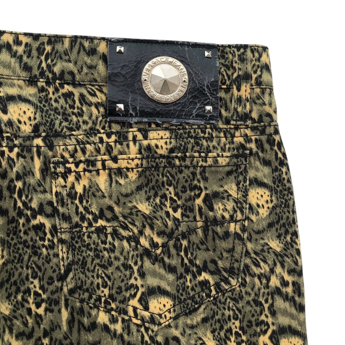 Versace Versace Jeans Couture Pants With An All-Over Leopard Print Size 30" / US 8 / IT 44 - 10 Thumbnail