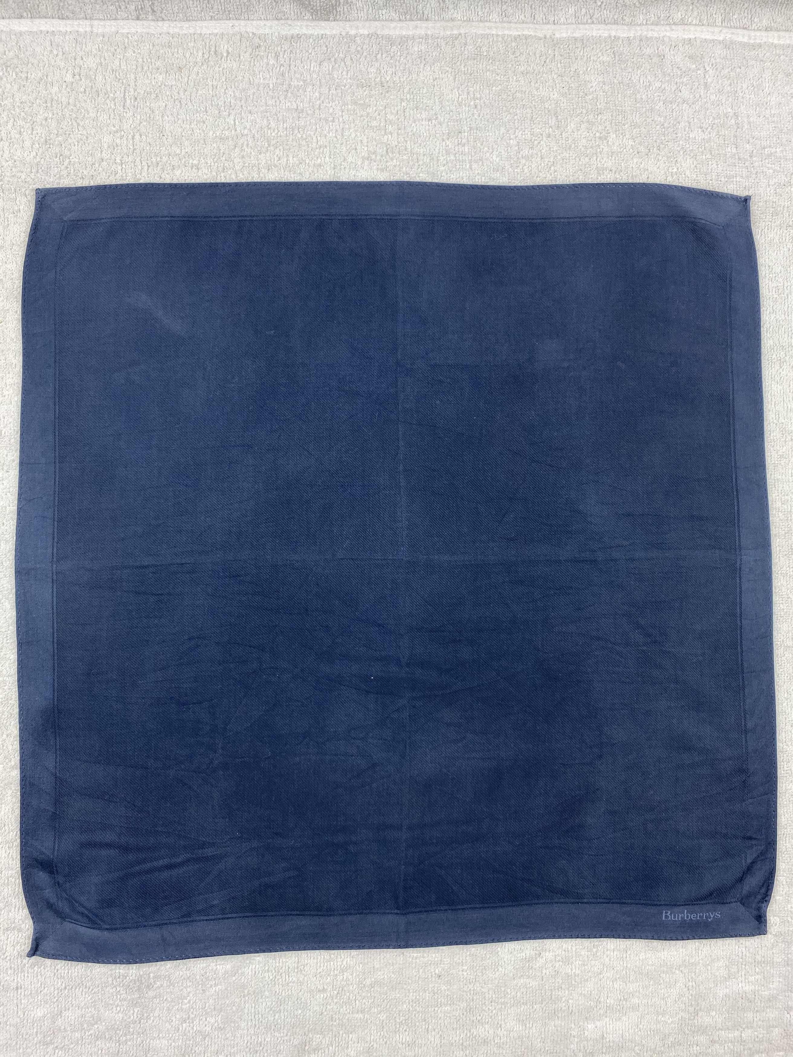 Burberry Burberrys Handkerchief / Bandana / Neckerchief Size ONE SIZE - 3 Thumbnail