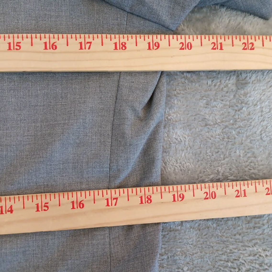 Banana Republic Banana Republic Blazer Mens 40 Gray Polyester Blend Two Button Single Vent Notch Lapel 2 Piece Regular Mens Size 40R - 6 Thumbnail