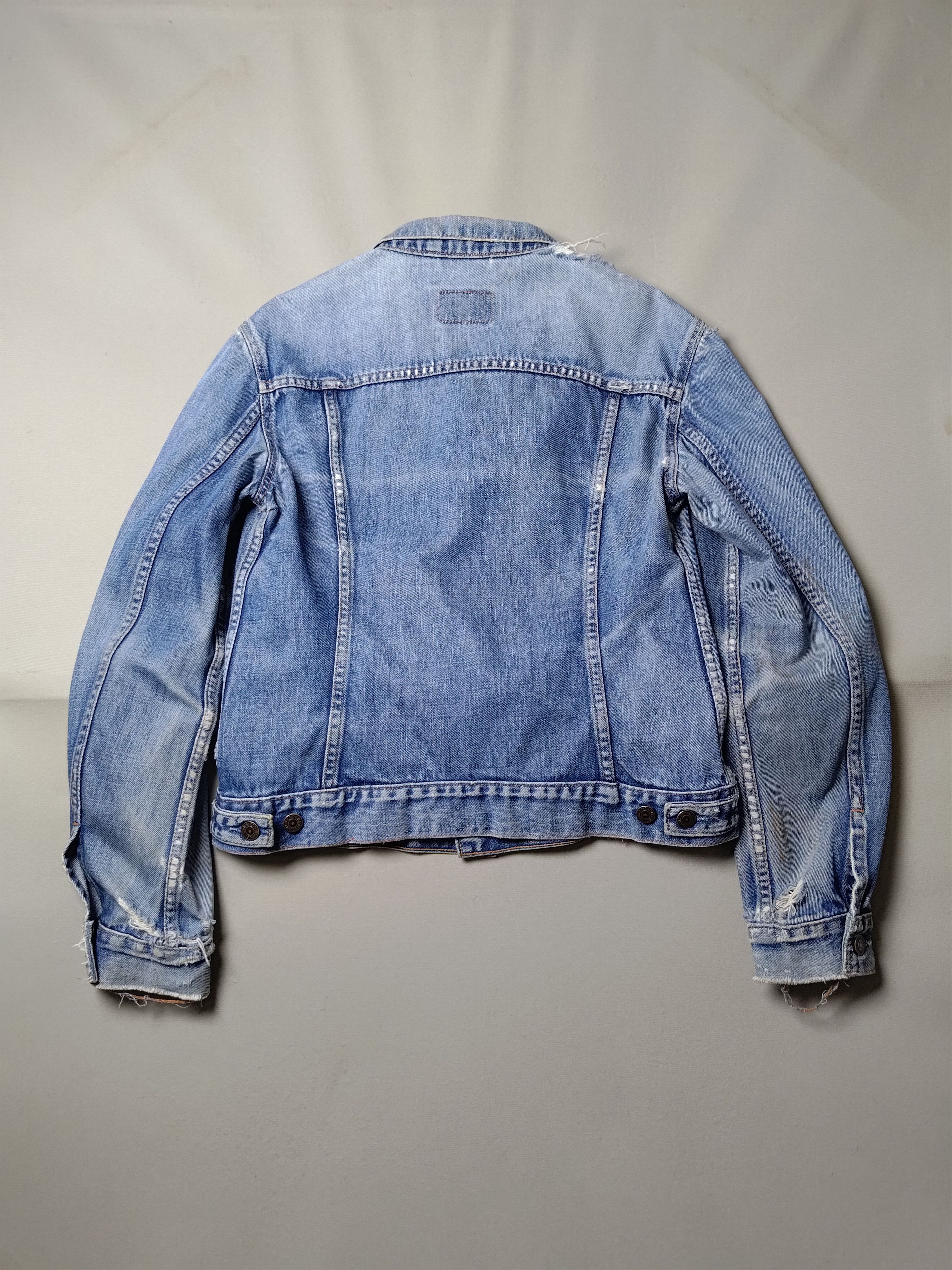 Levi's Vintage Levi's Denim Trucker Jacket Size S / US 4 / IT 40 - 2 Thumbnail