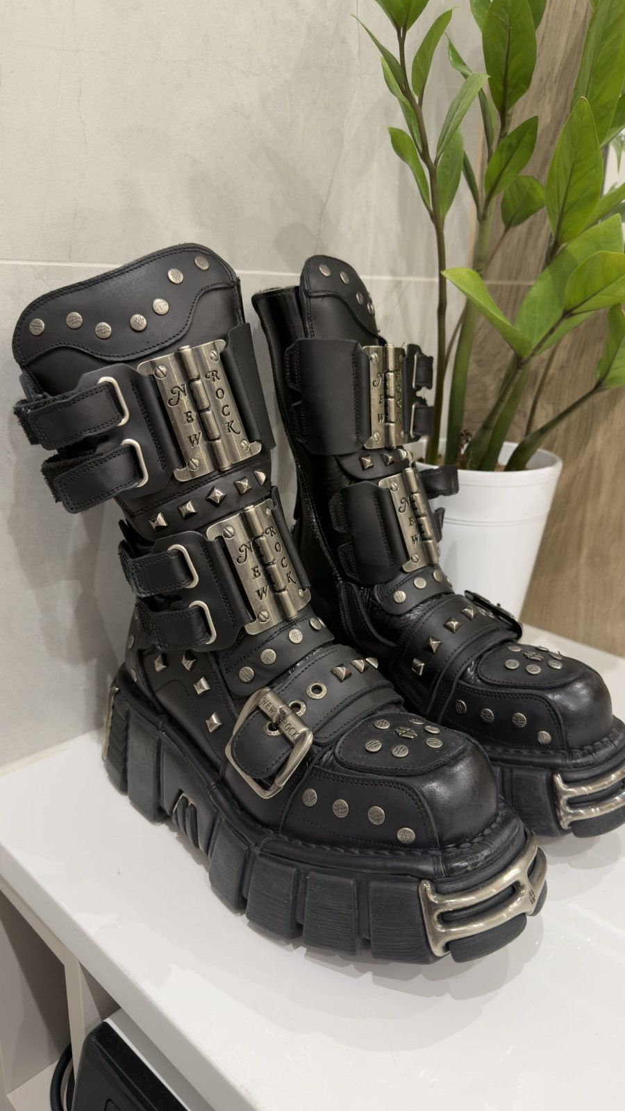 Vintage New Rock 2000s Reactor Platform Boots in Black, Women's (Size 8) — image 4 of 6