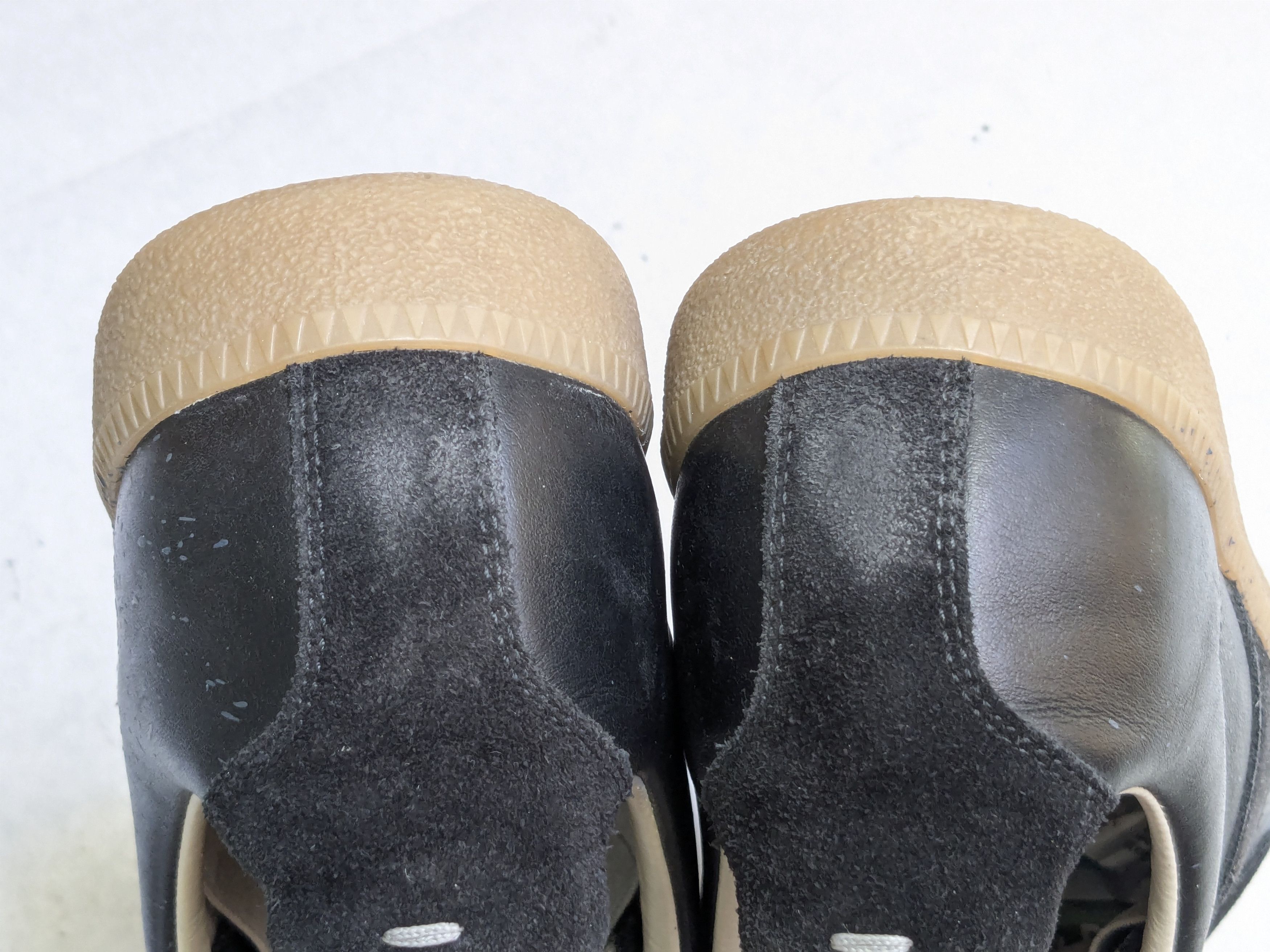 Maison Margiela Maison Margiela black pewter paint sneaker paint 9 42 Size US 9 / EU 42 - 16 Thumbnail
