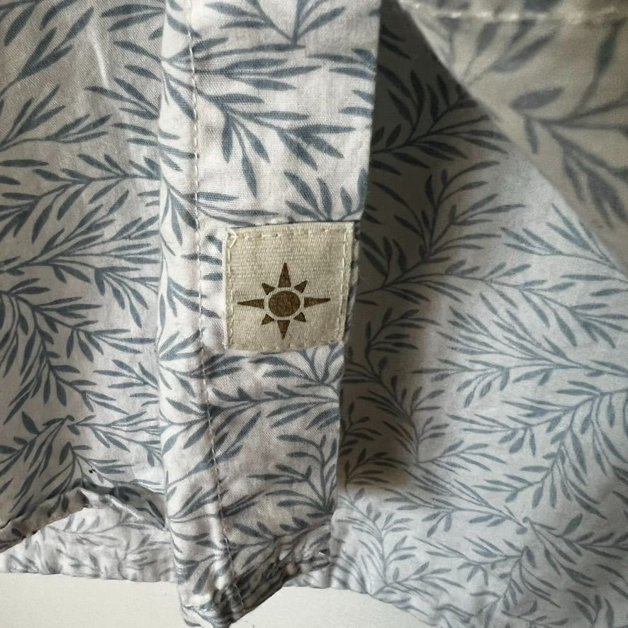 Old Navy Coastaoro Mens XL Short Sleeve Button-Up Shirt Blue Leaf Pri Size US XL / EU 56 / 4 - 5 Thumbnail
