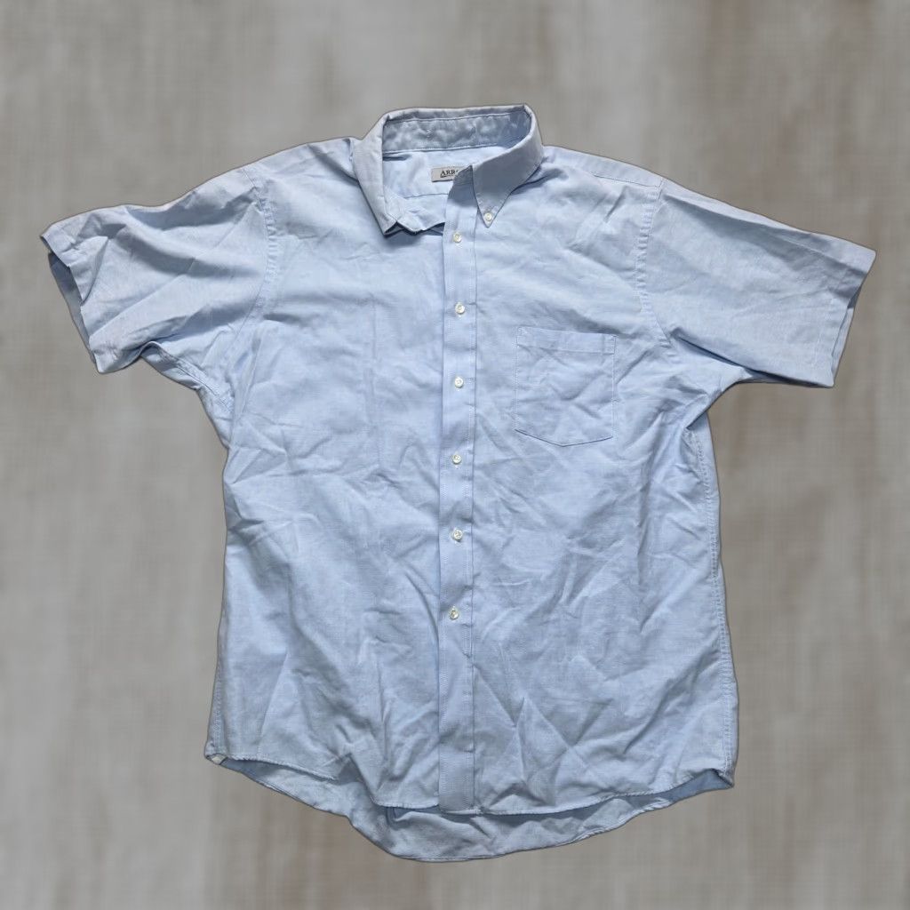 Arrow Arrow Shirt Blue Adult Mens Size 17 Short Sleeve Button-Down Pocket Solid Dress Shirt 90s Business Casual Size US XL / EU 56 / 4 - 1 Thumbnail