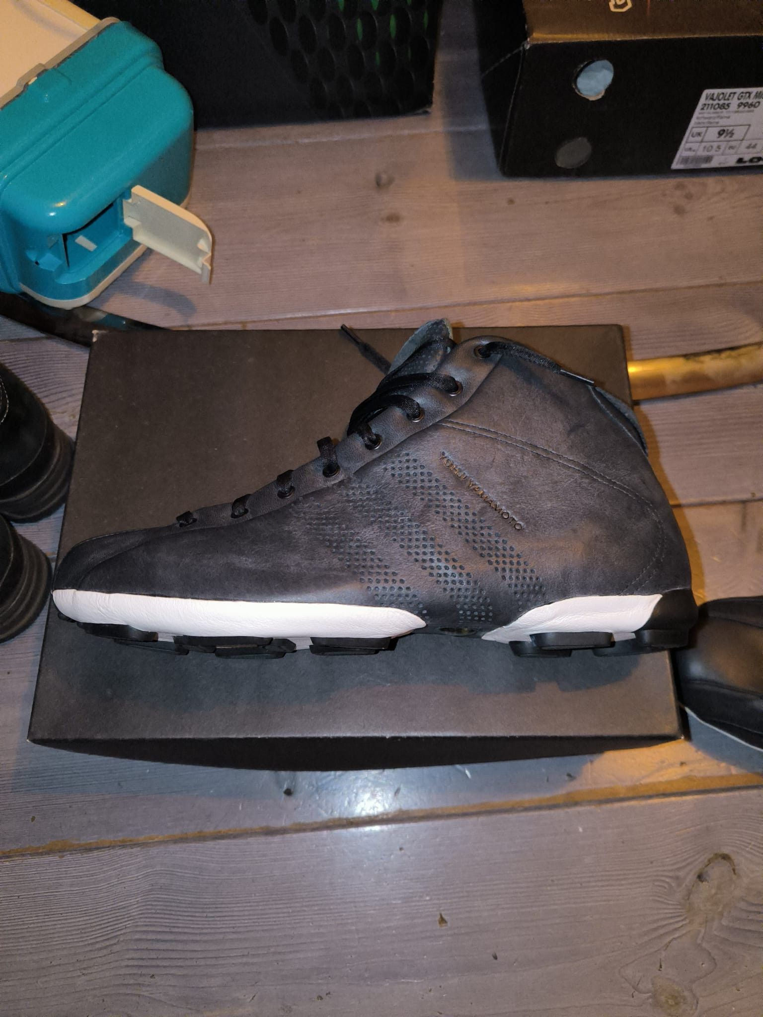 Adidas × Y-3 Adidas Y-3 Yohji Yamamoto Field Hi (Z07) Archive 2007 Size US 10 / EU 43 - 3 Thumbnail