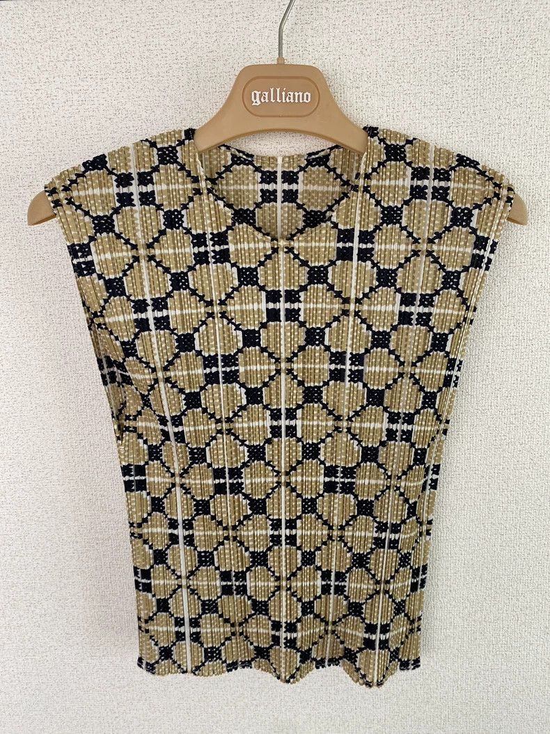 Issey Miyake Issey Miyake size:3 Yellow geometric patterned top Size M / US 6-8 / IT 42-44 - 1 Thumbnail